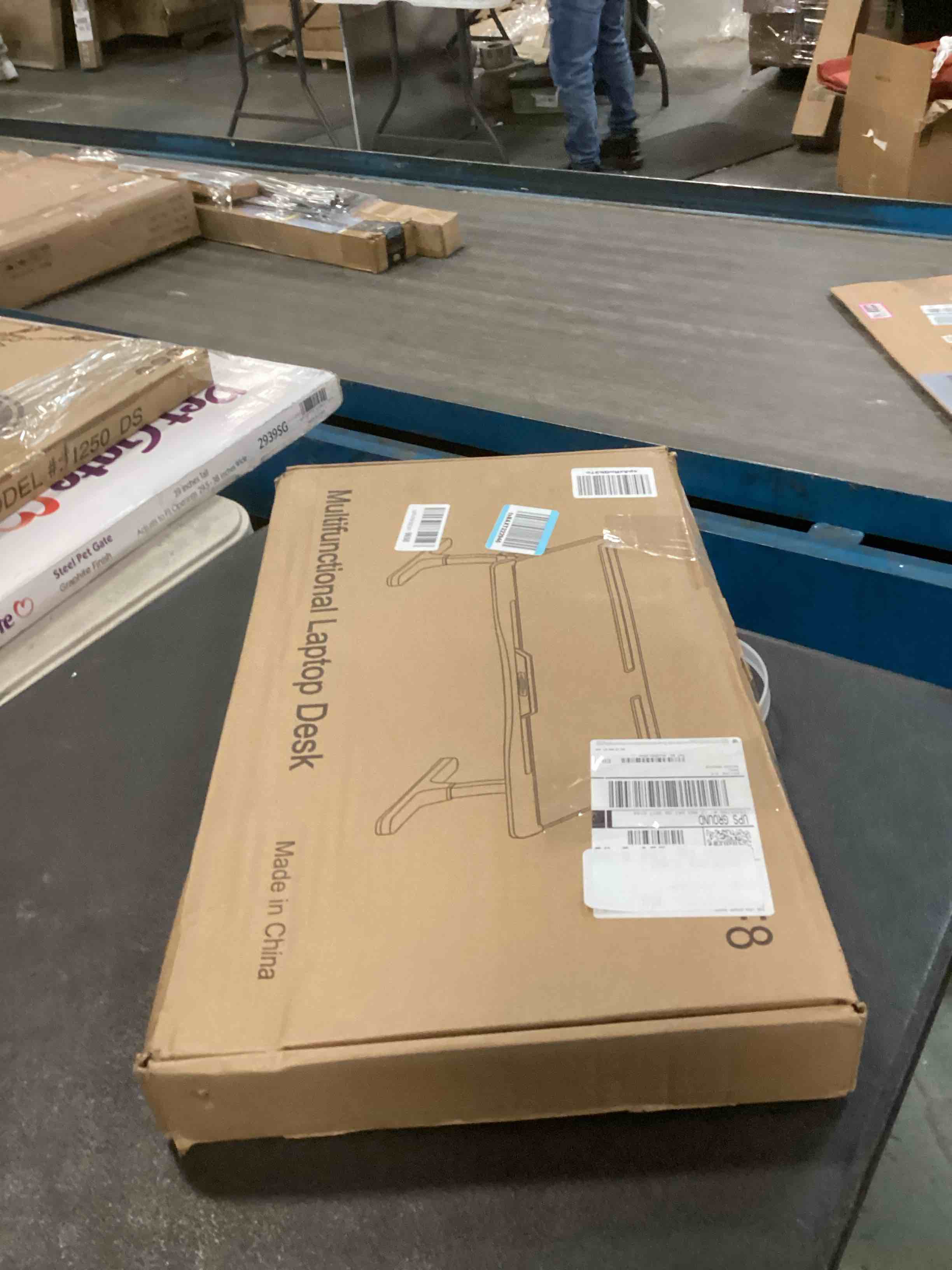 https://s3.amazonaws.com/lotting-images-prod/bidfta/PPE0512782_1729356165429.jpeg