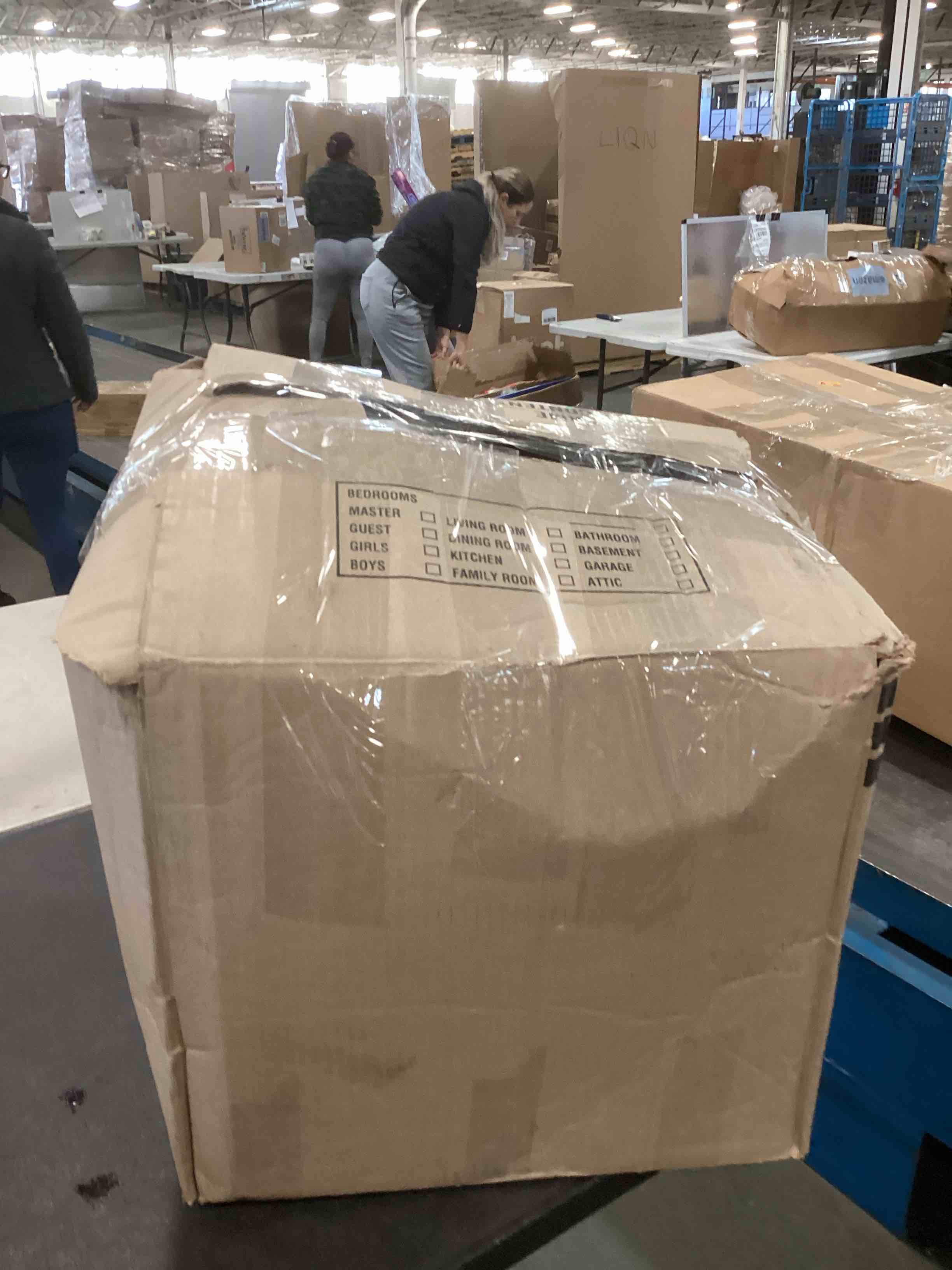 https://s3.amazonaws.com/lotting-images-prod/bidfta/PPE0512877_1729343927321.jpeg