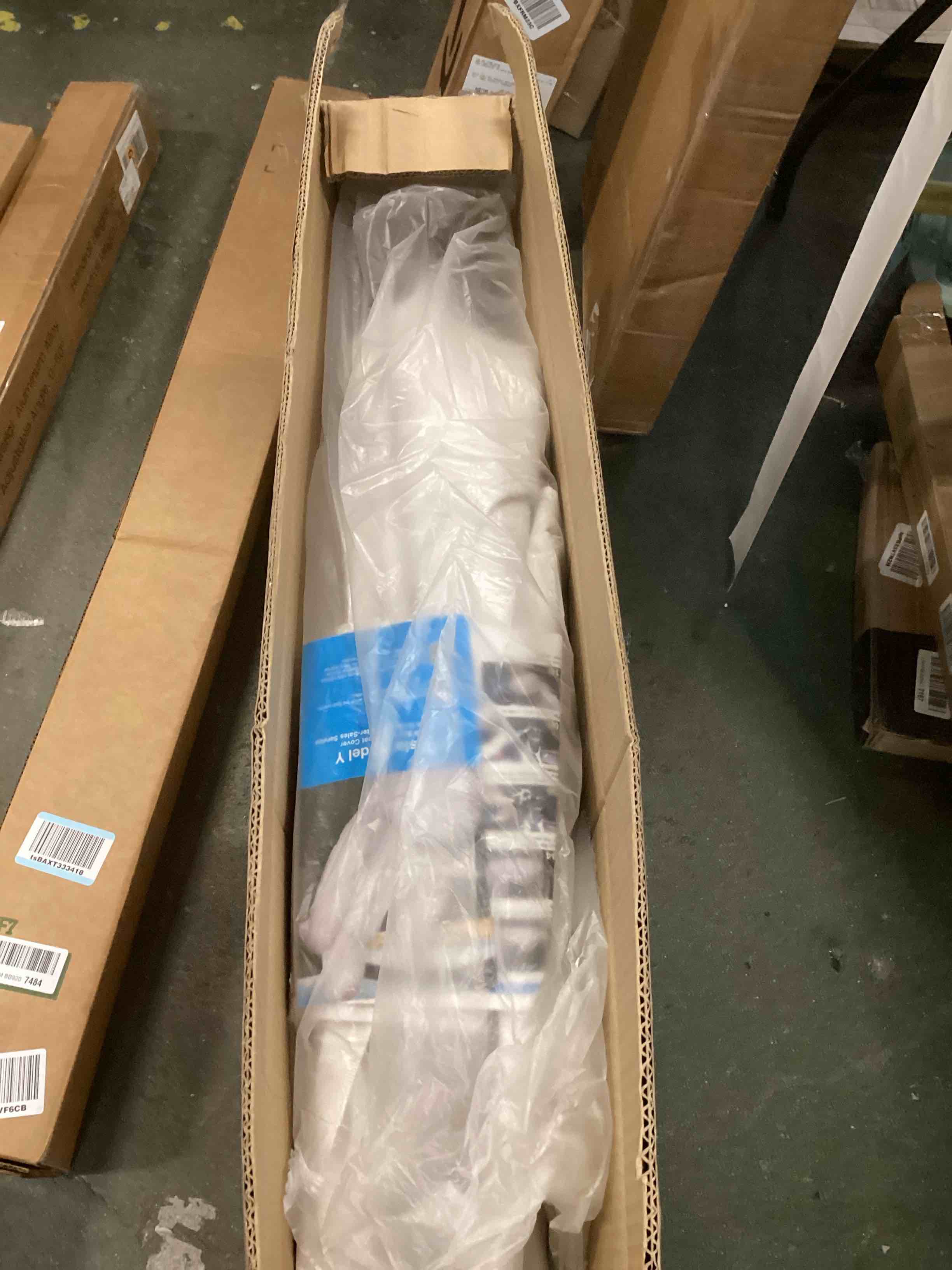 https://s3.amazonaws.com/lotting-images-prod/bidfta/PPE0512882_1729341973513.jpeg