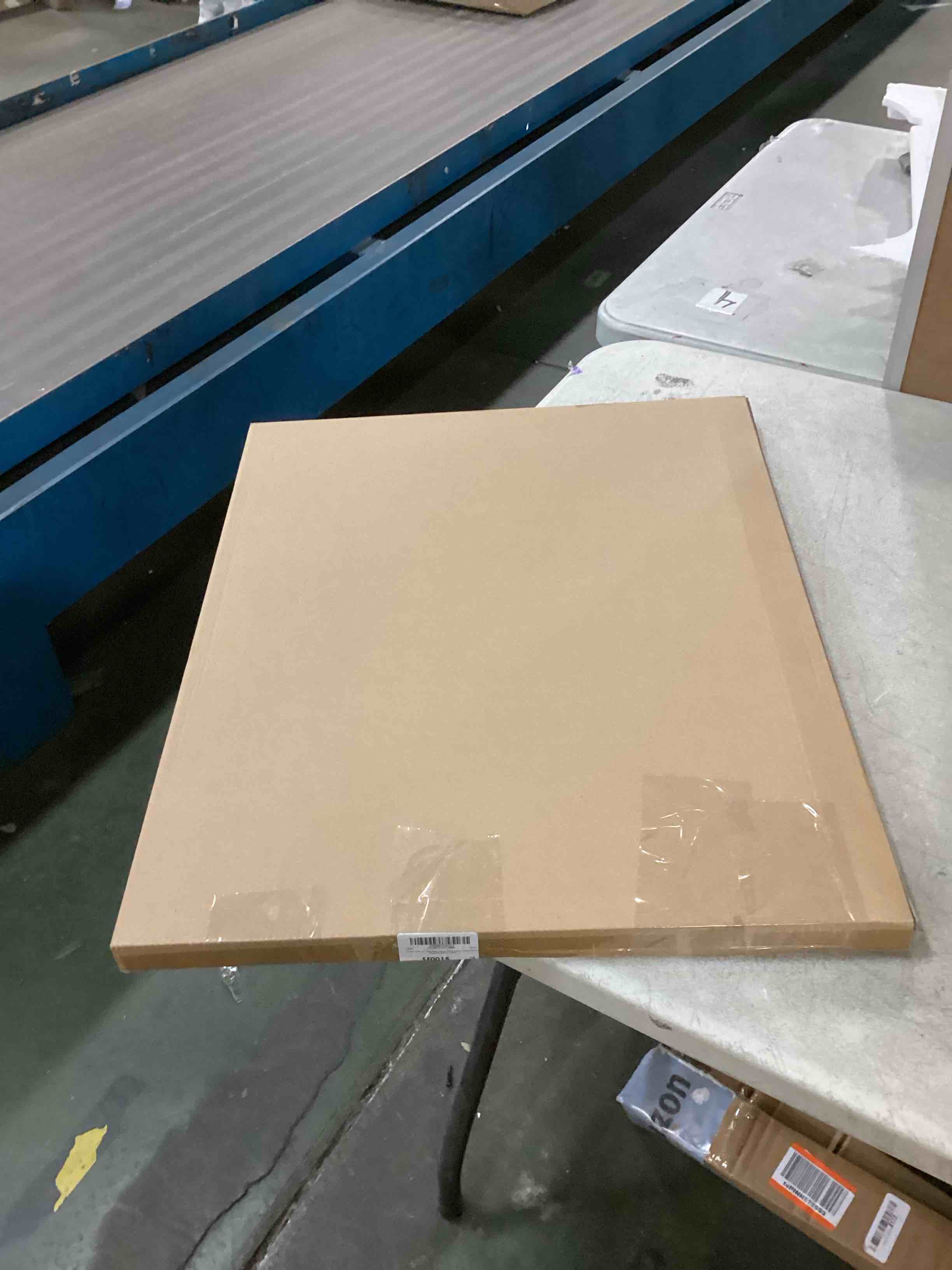 https://s3.amazonaws.com/lotting-images-prod/bidfta/PPE0512972_1729310336082.jpeg