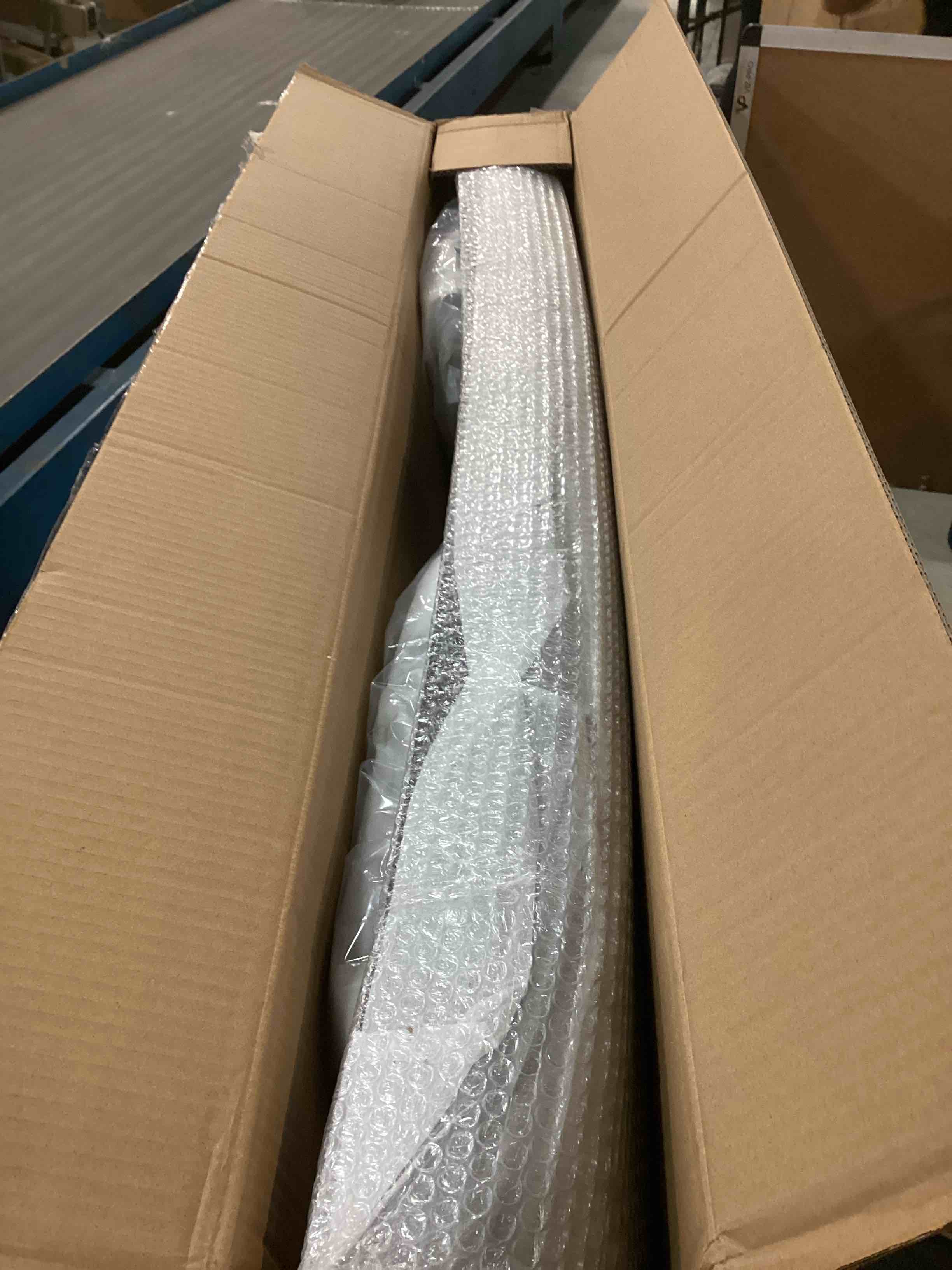 https://s3.amazonaws.com/lotting-images-prod/bidfta/PPE0513065_1729295692544.jpeg