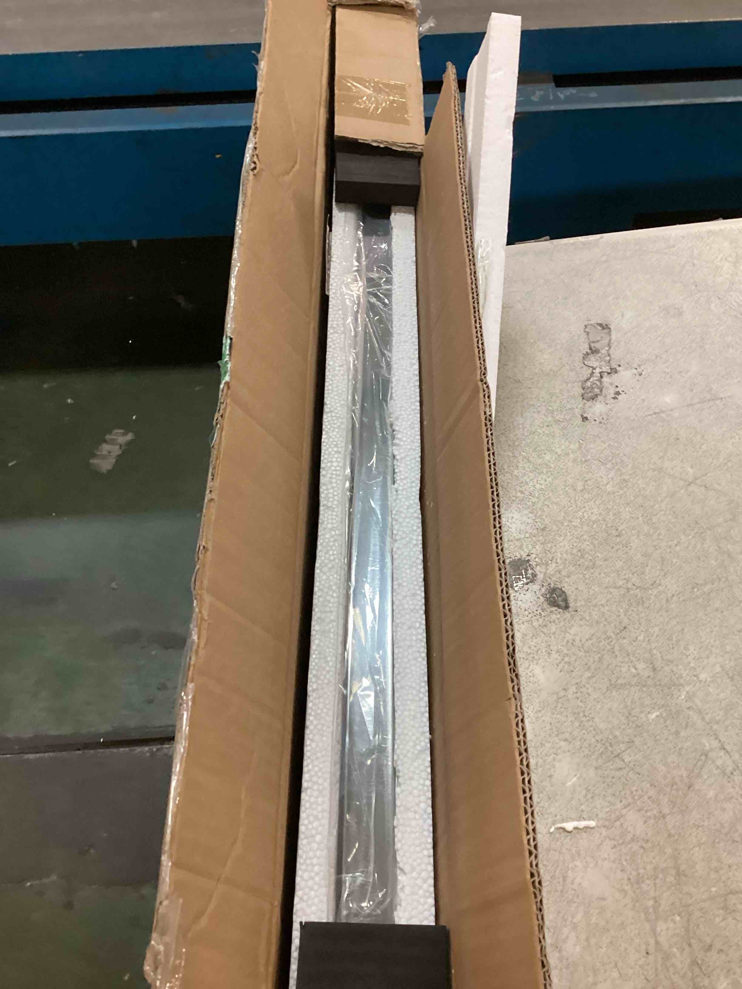 https://s3.amazonaws.com/lotting-images-prod/bidfta/PPE0513285_1729207483408.jpeg