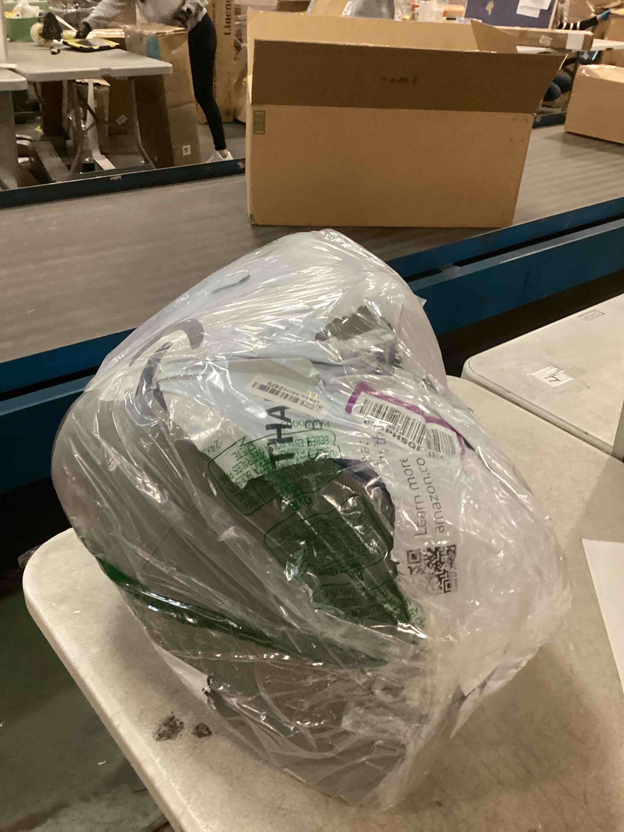https://s3.amazonaws.com/lotting-images-prod/bidfta/PPE0513611_1729054330840.jpeg
