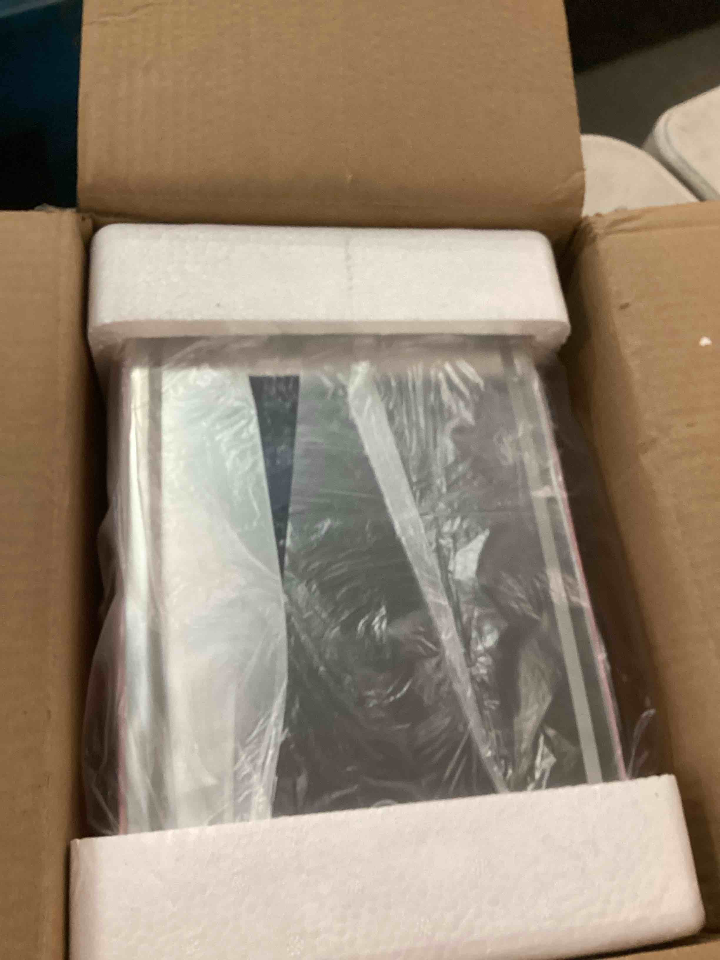 https://s3.amazonaws.com/lotting-images-prod/bidfta/PPE0513779_1729031979154.jpeg