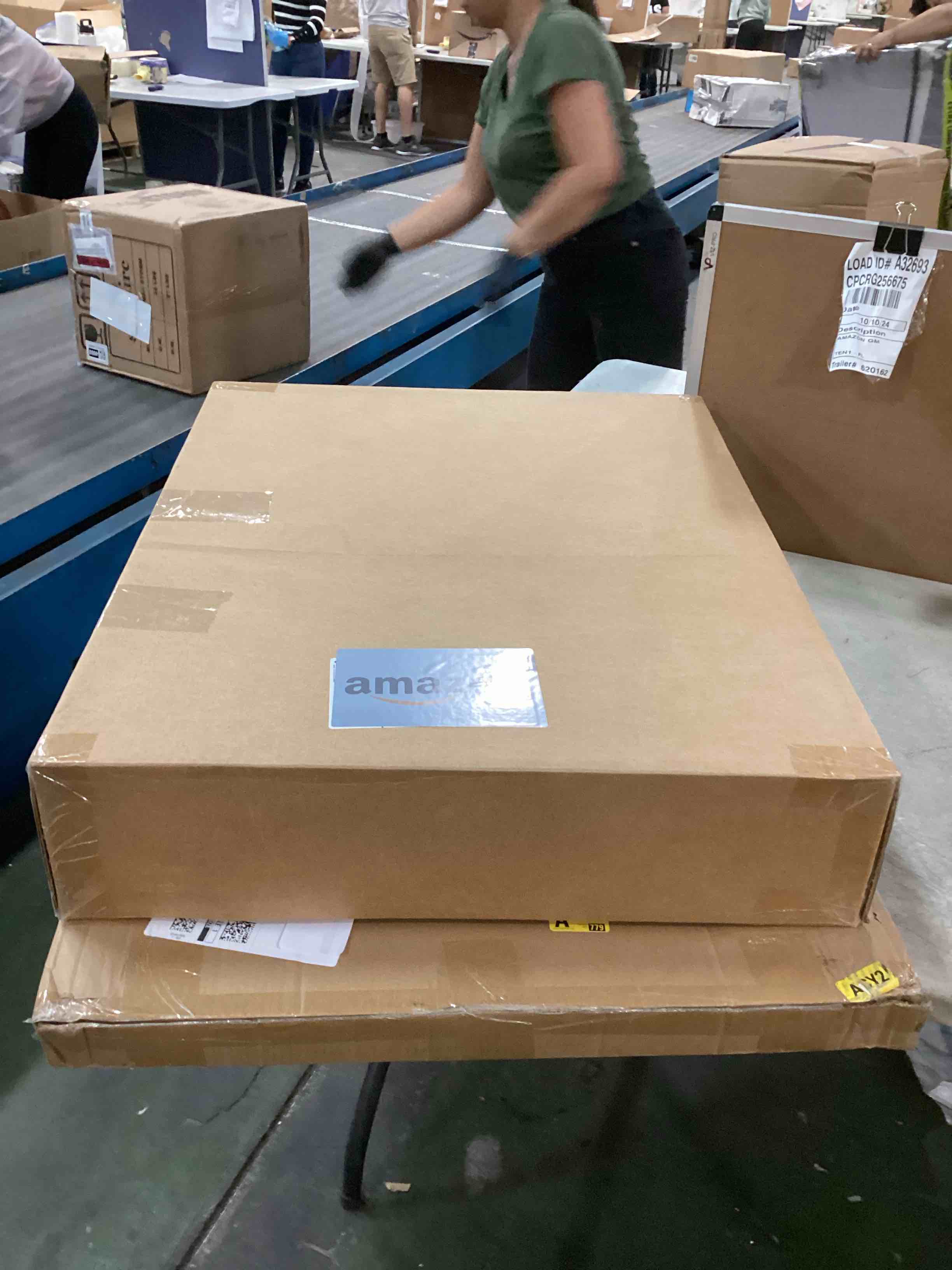 https://s3.amazonaws.com/lotting-images-prod/bidfta/PPE0513804_1729029155789.jpeg
