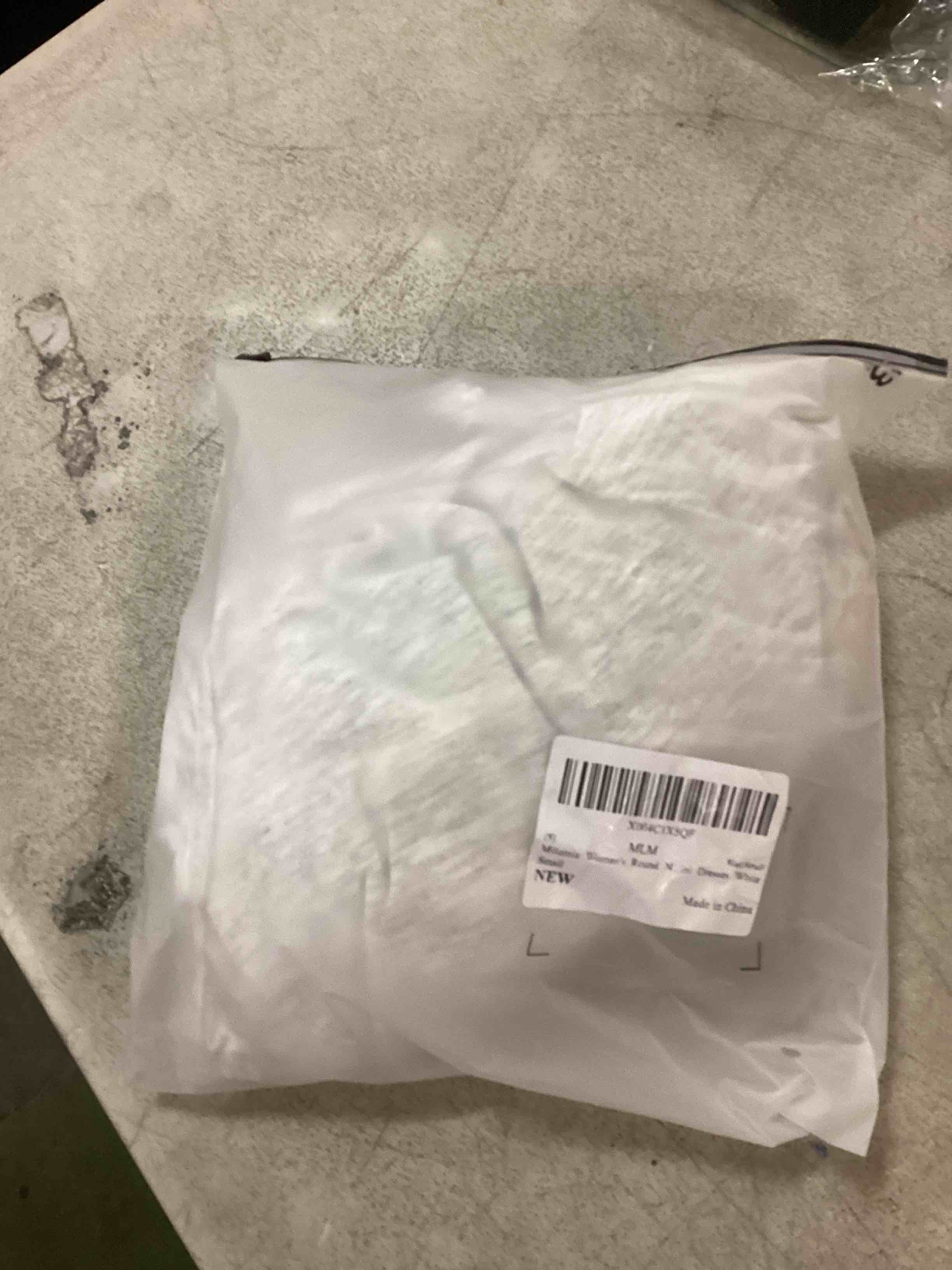 https://s3.amazonaws.com/lotting-images-prod/bidfta/PPE0513940_1728958036150.jpeg
