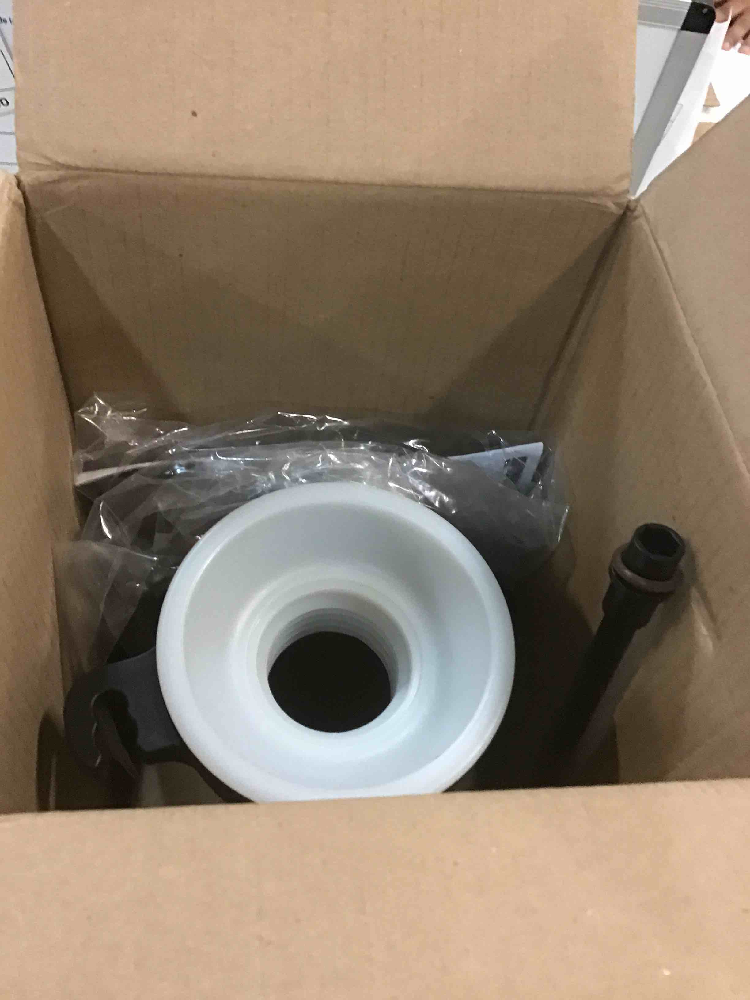 https://s3.amazonaws.com/lotting-images-prod/bidfta/PPE0514762_1729650035533.jpeg
