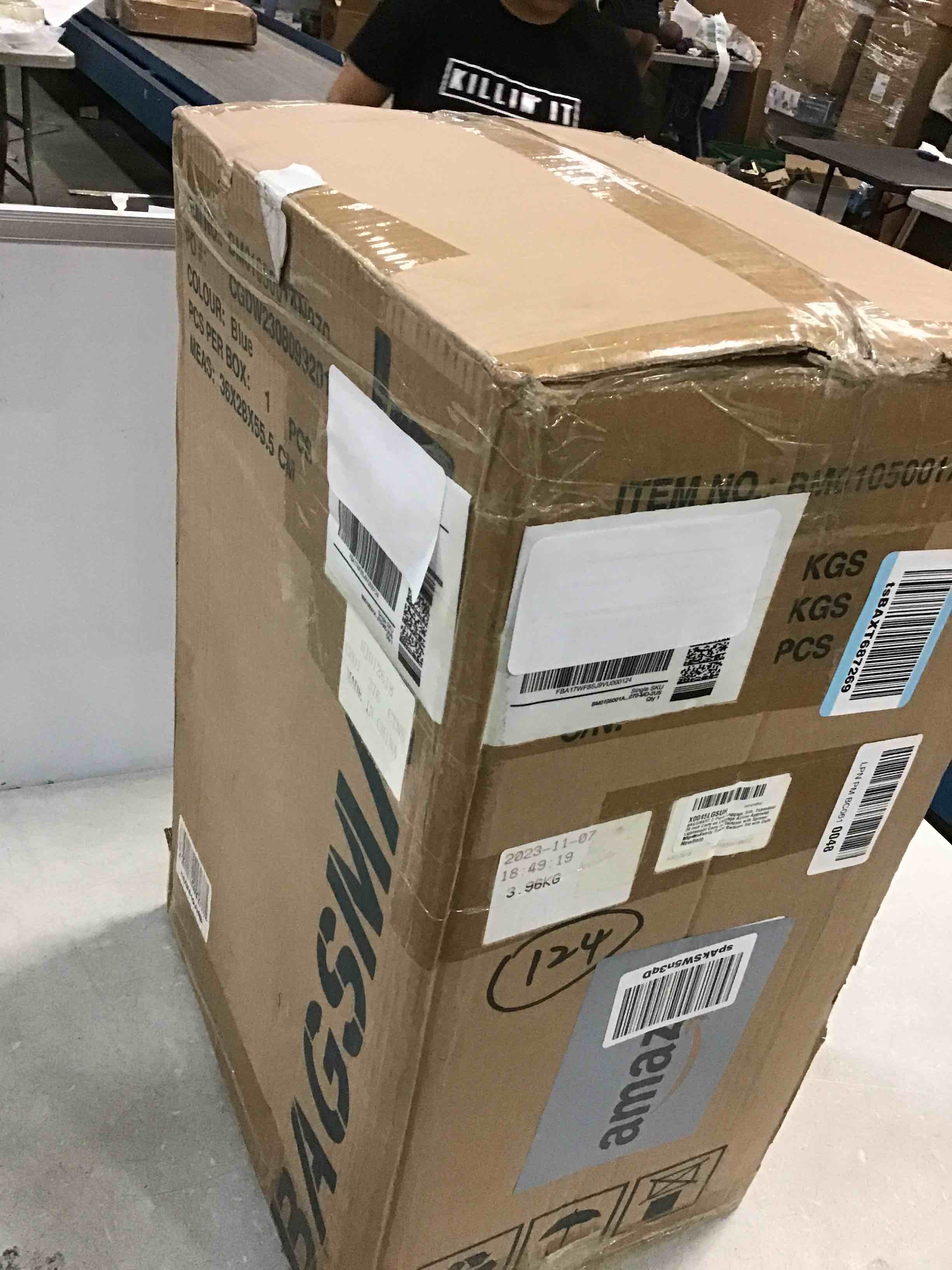 https://s3.amazonaws.com/lotting-images-prod/bidfta/PPE0514821_1729641538134.jpeg