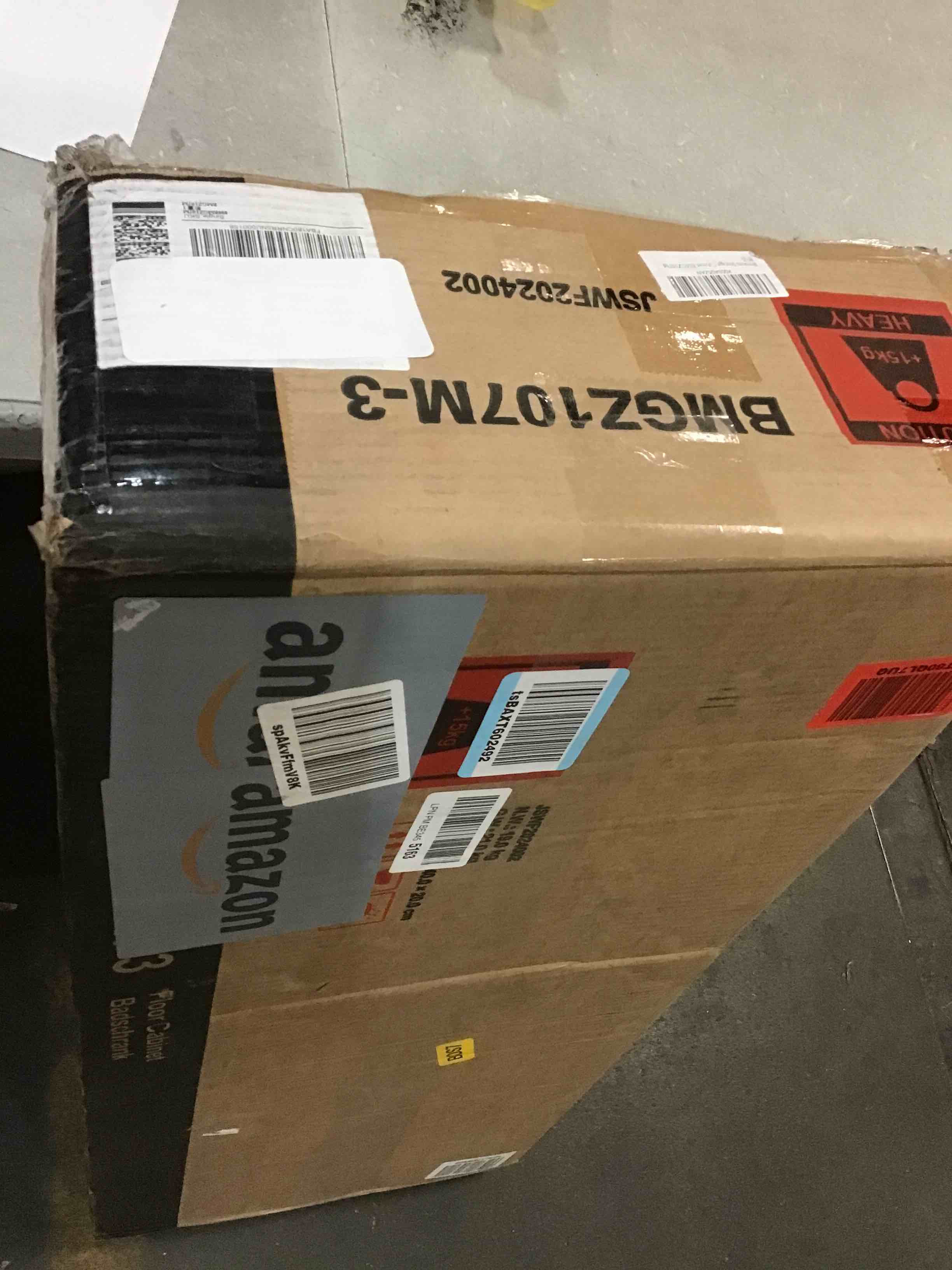 https://s3.amazonaws.com/lotting-images-prod/bidfta/PPE0515021_1729554716173.jpeg