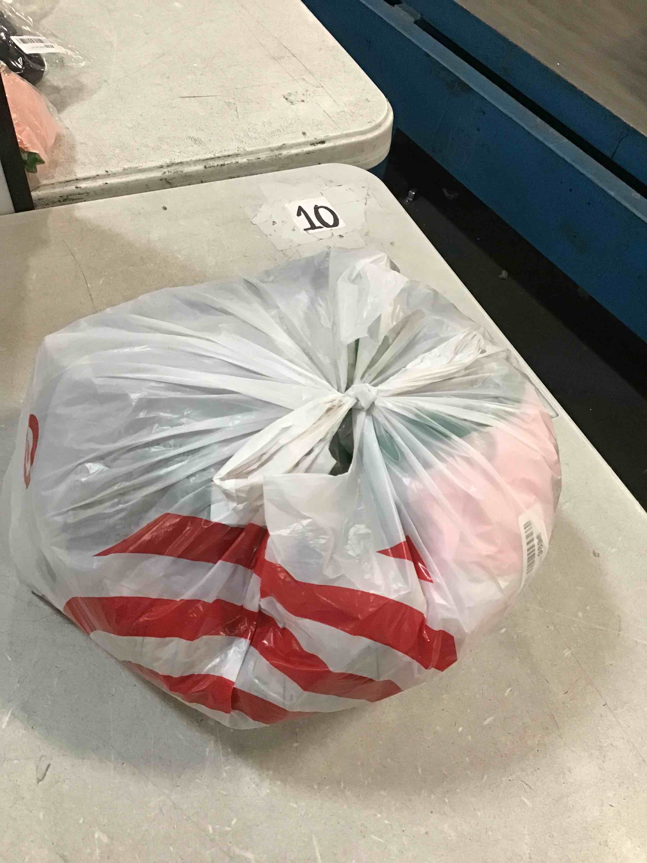 https://s3.amazonaws.com/lotting-images-prod/bidfta/PPE0515310_1729137372329.jpeg