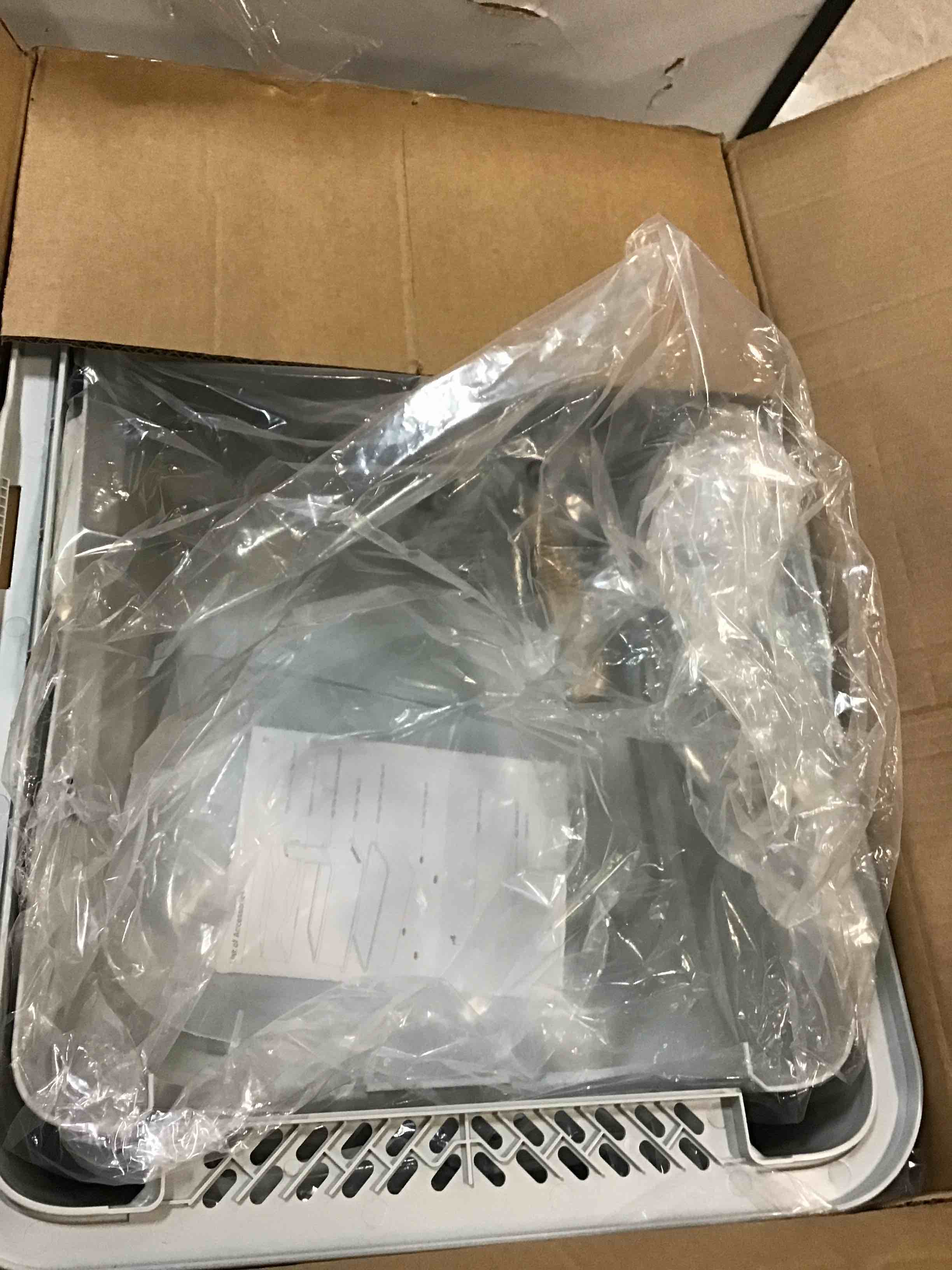 Covered Stainless Steel Litter Box, Extra Large Enclosed Cat Litter