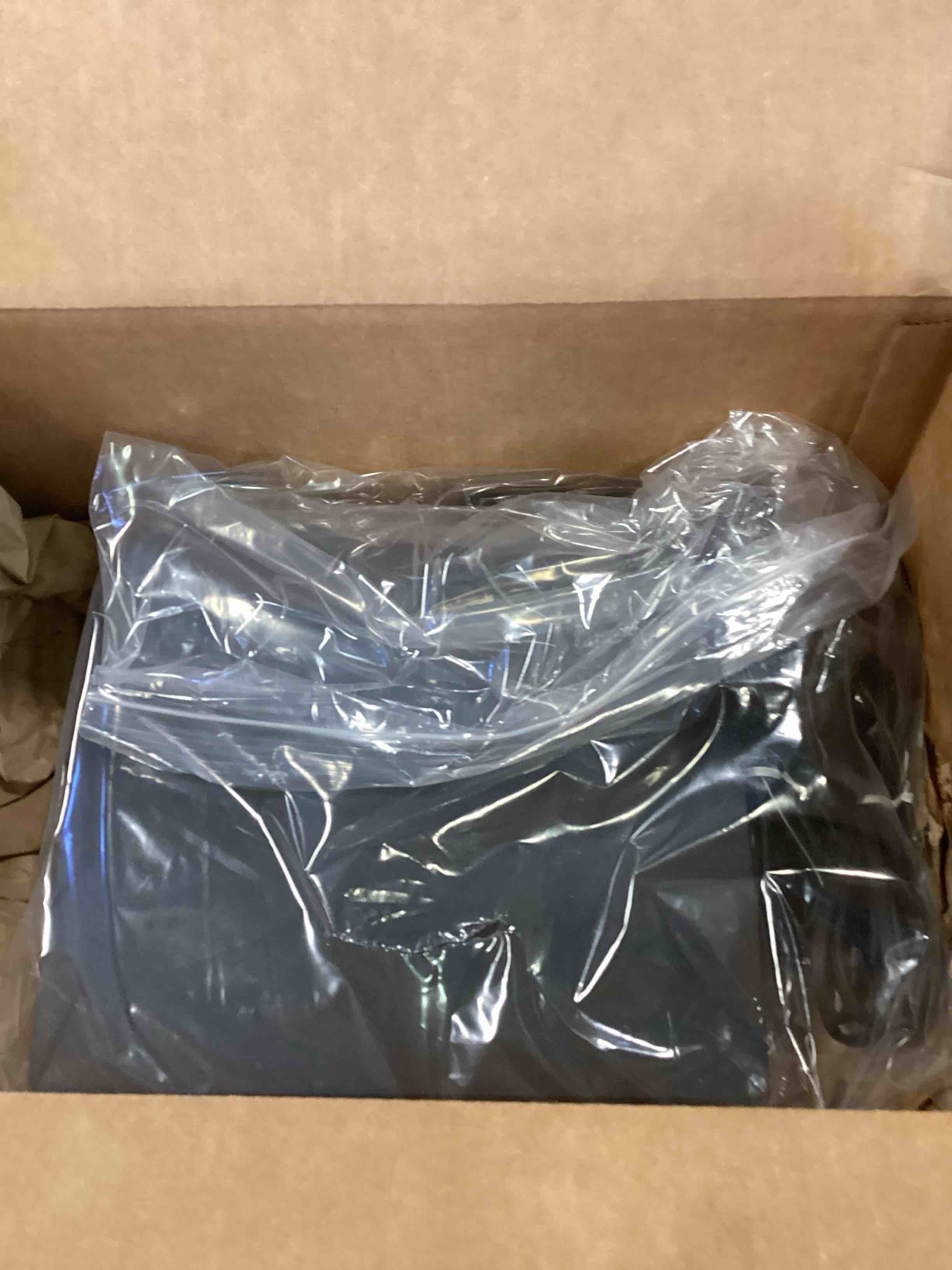 https://s3.amazonaws.com/lotting-images-prod/bidfta/PPE0516398_1728572902639.jpeg