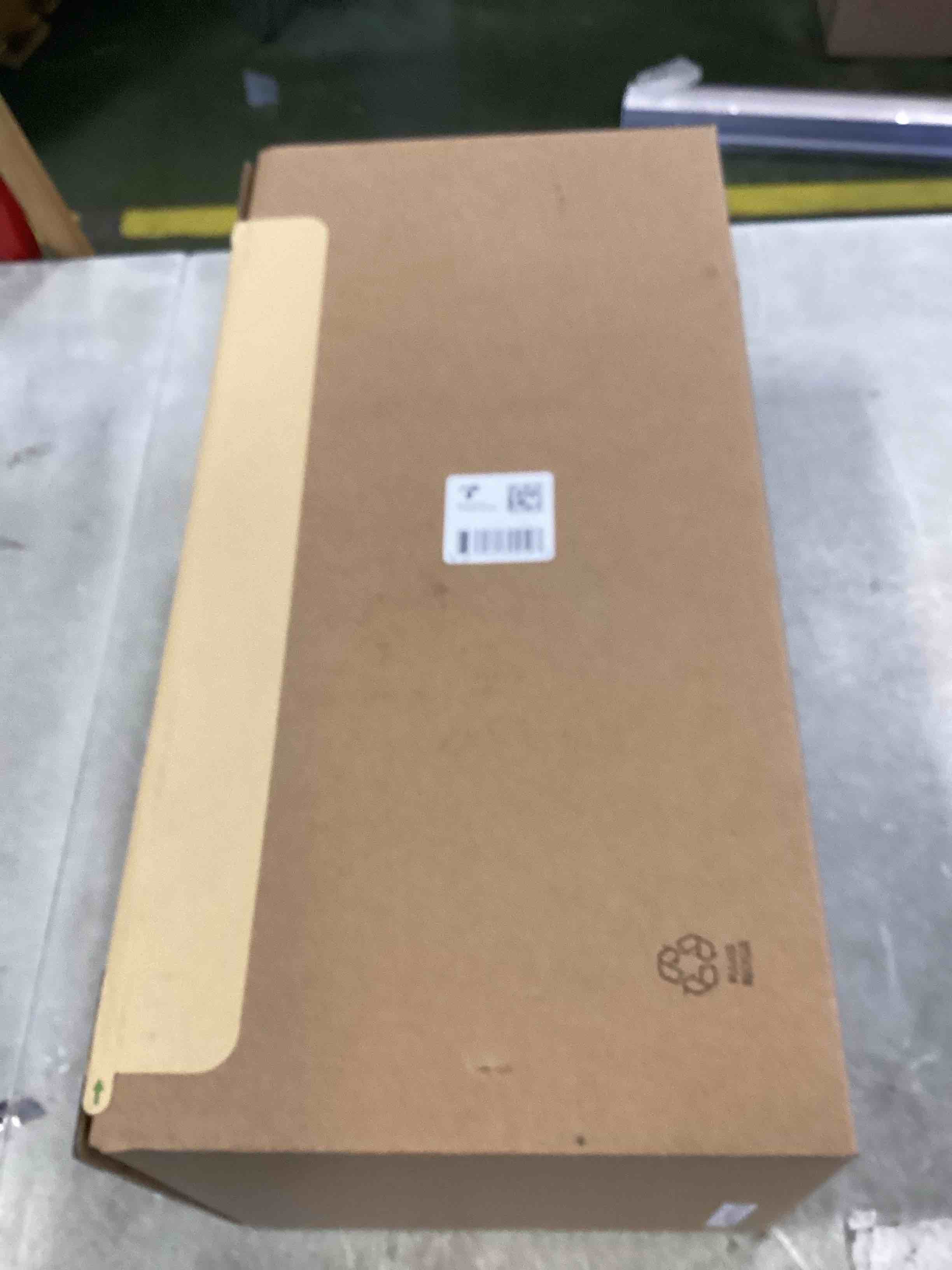 https://s3.amazonaws.com/lotting-images-prod/bidfta/PPE0516596_1728588318504.jpeg