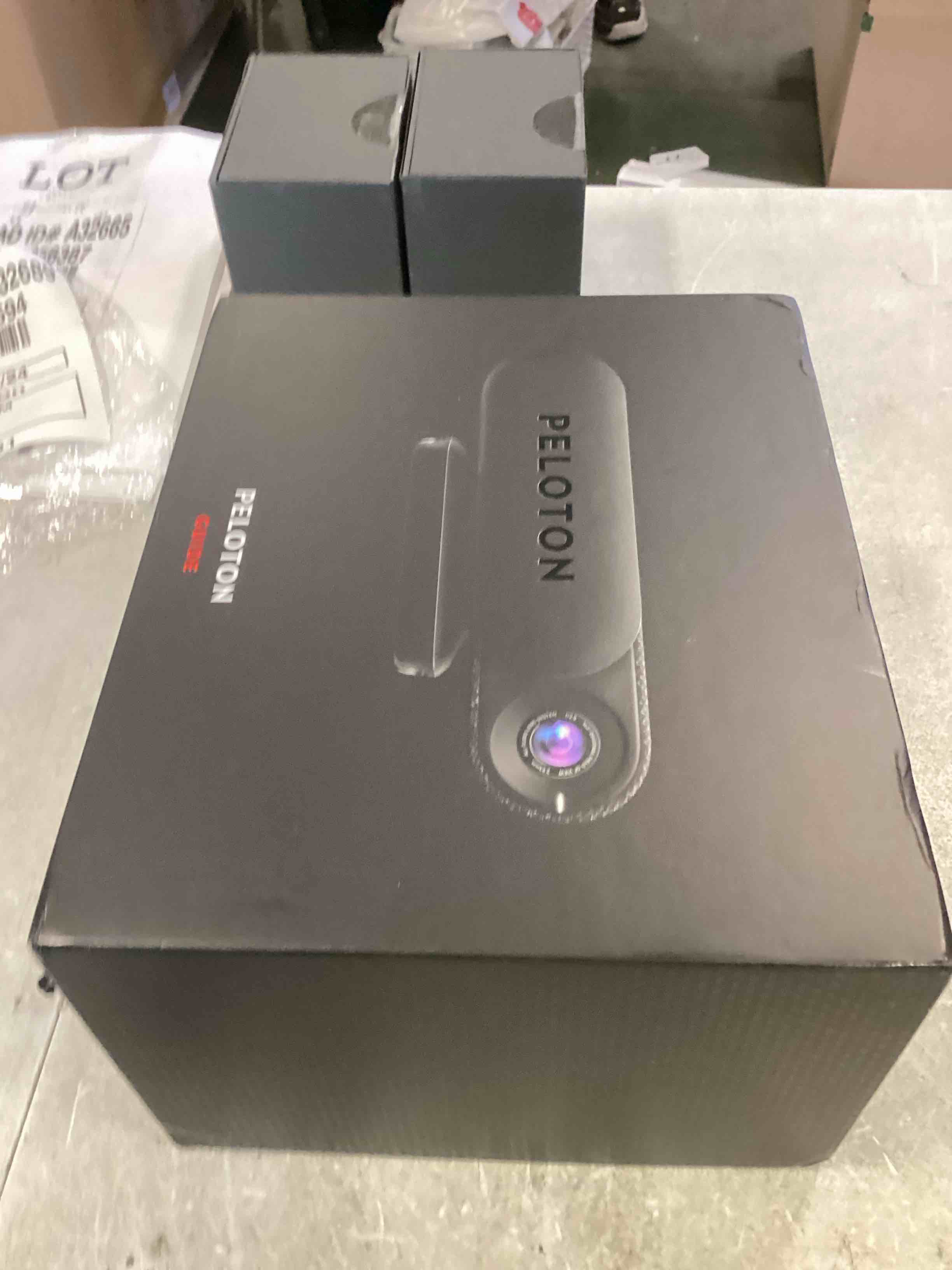https://s3.amazonaws.com/lotting-images-prod/bidfta/PPE0516682_1728656695951.jpeg