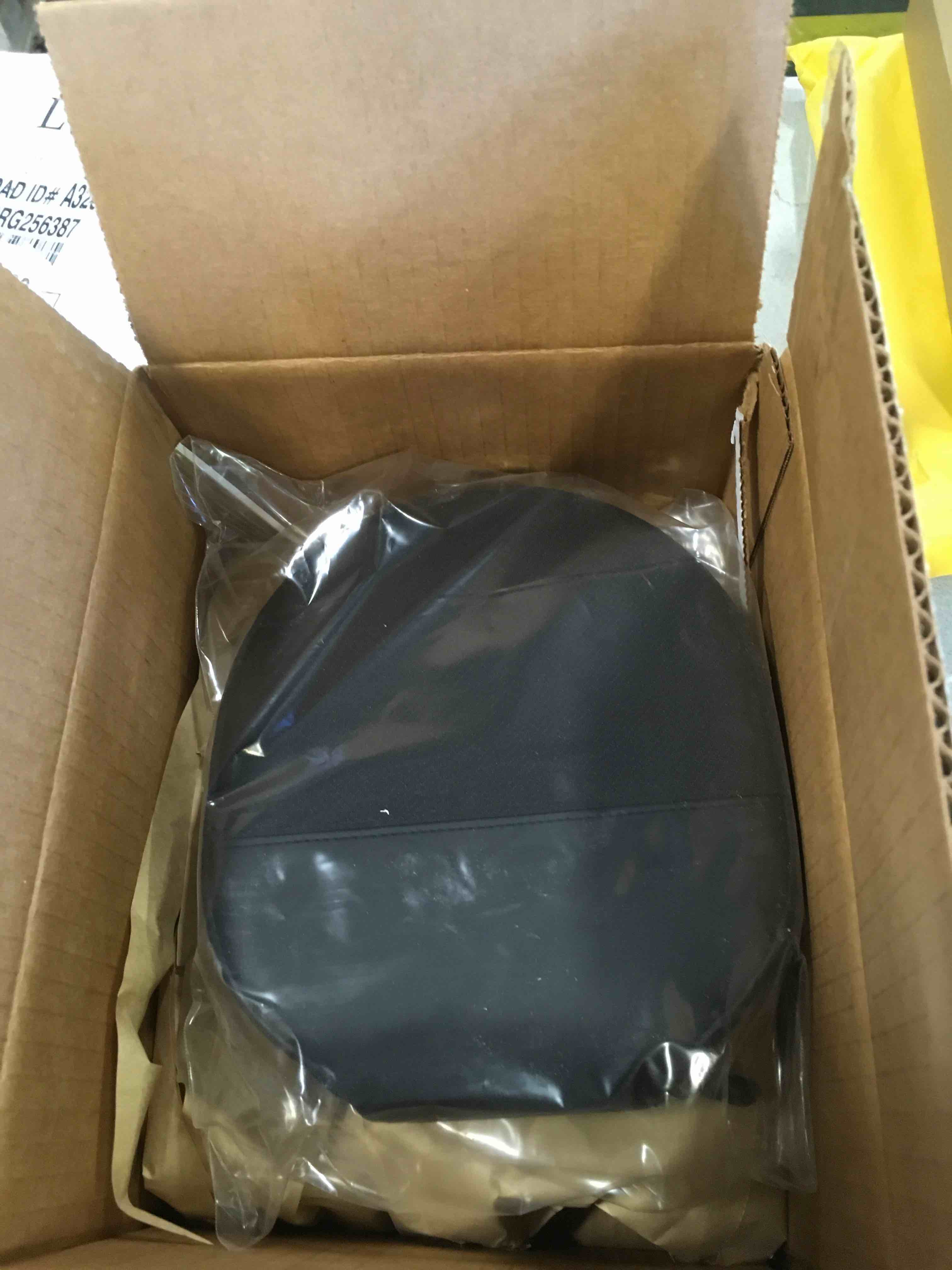 https://s3.amazonaws.com/lotting-images-prod/bidfta/PPE0516887_1728671739358.jpeg