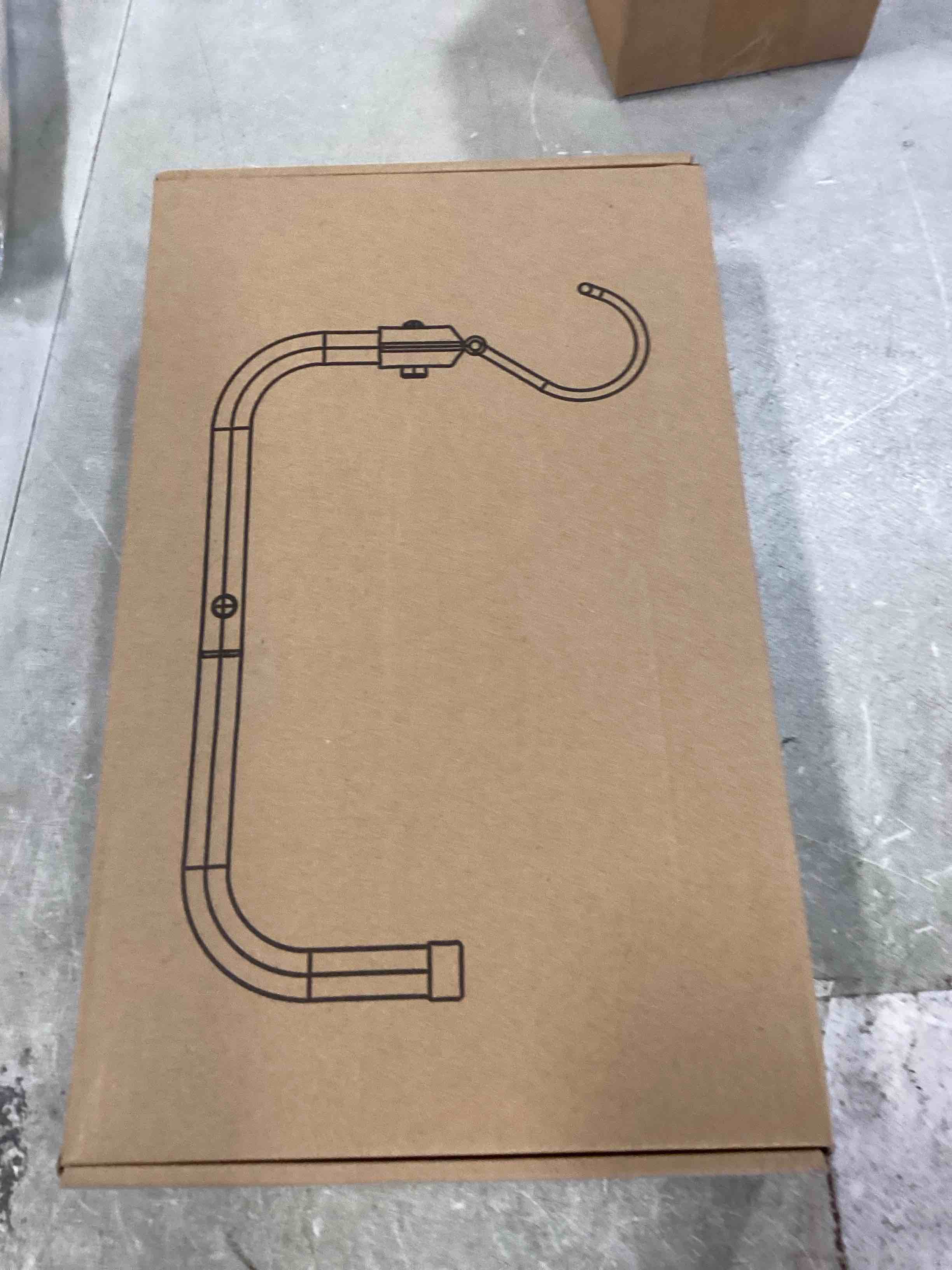 https://s3.amazonaws.com/lotting-images-prod/bidfta/PPE0517010_1728910116906.jpeg