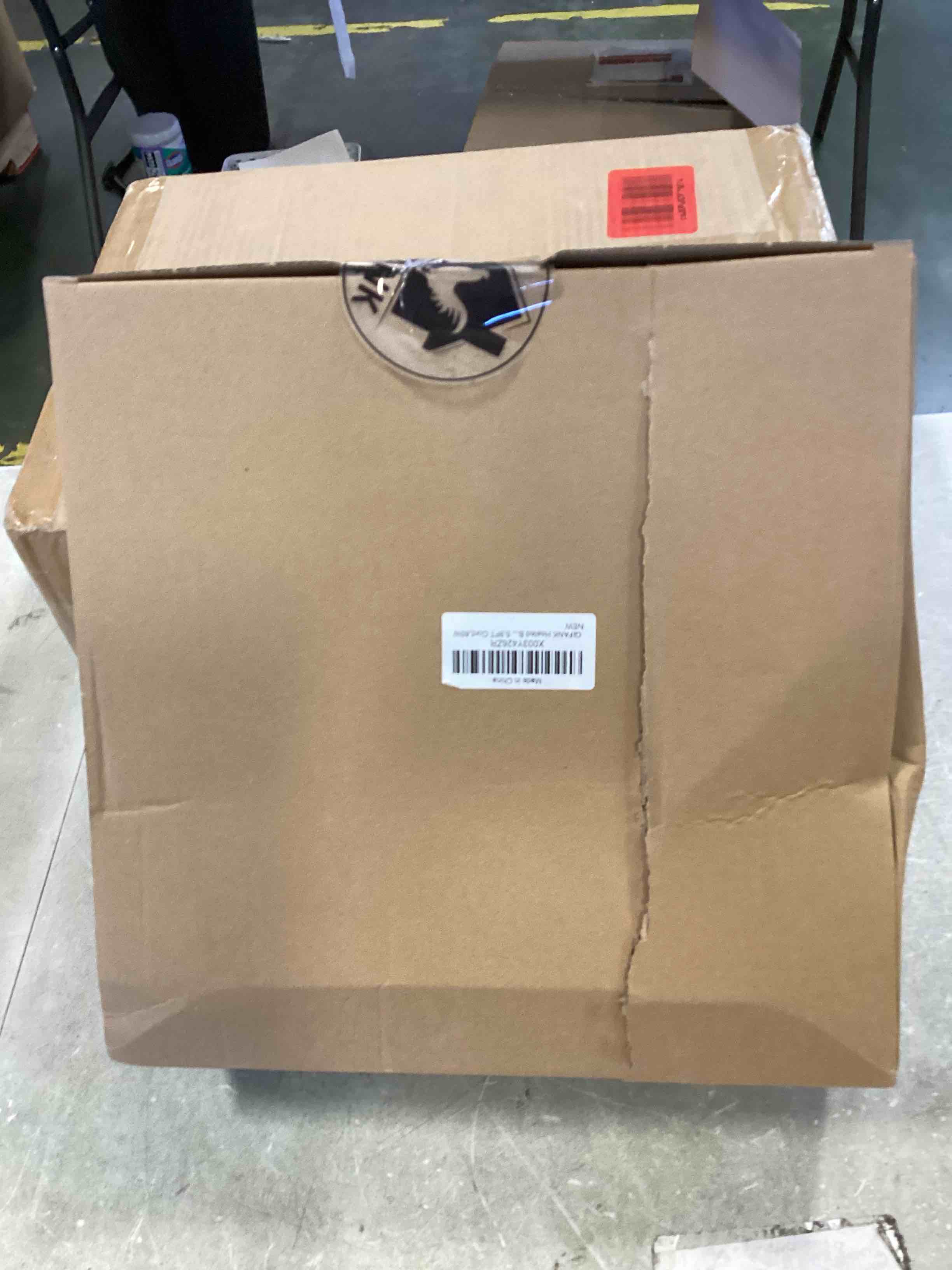 https://s3.amazonaws.com/lotting-images-prod/bidfta/PPE0517906_1728406699483.jpeg