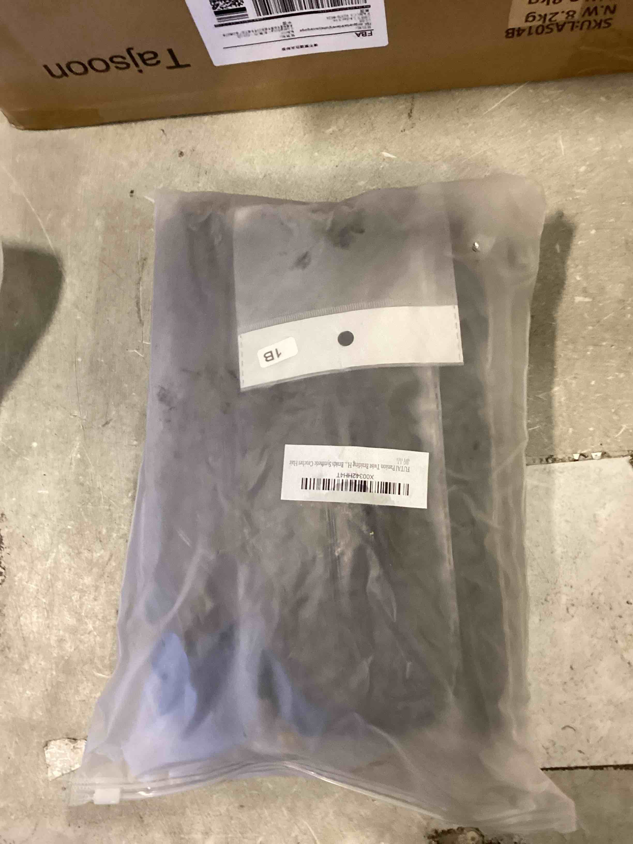 https://s3.amazonaws.com/lotting-images-prod/bidfta/PPE0517914_1728406432788.jpeg