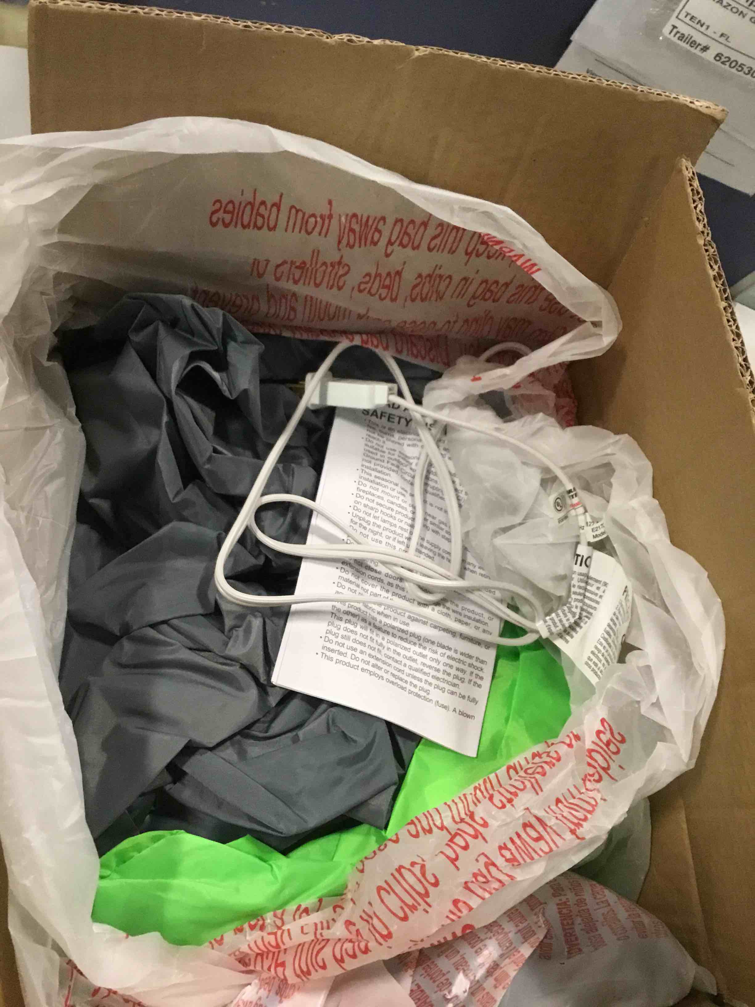 https://s3.amazonaws.com/lotting-images-prod/bidfta/PPE0519229_1729119031650.jpeg