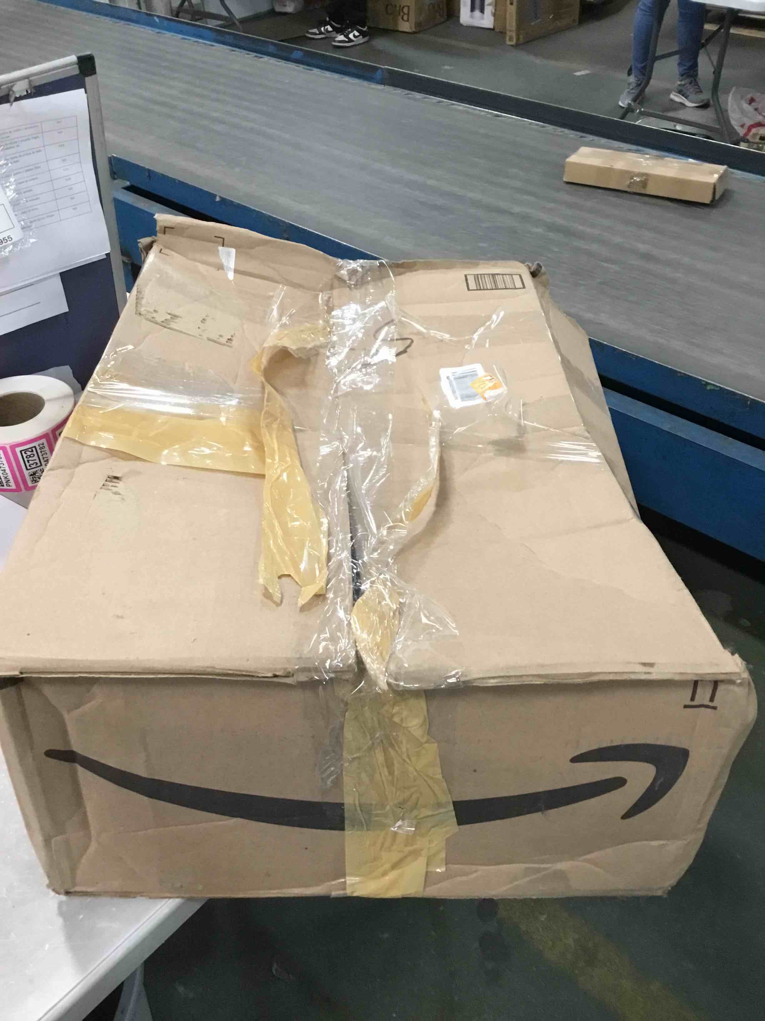 https://s3.amazonaws.com/lotting-images-prod/bidfta/PPE0519277_1729112860056.jpeg