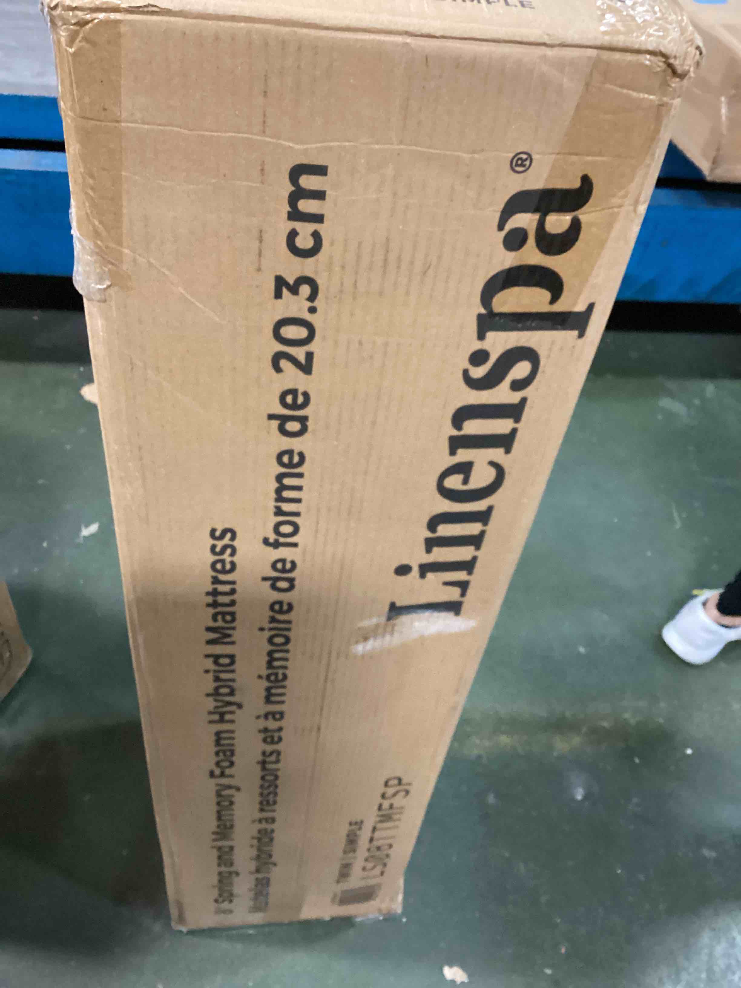 https://s3.amazonaws.com/lotting-images-prod/bidfta/PPE0519290_1729054404122.jpeg