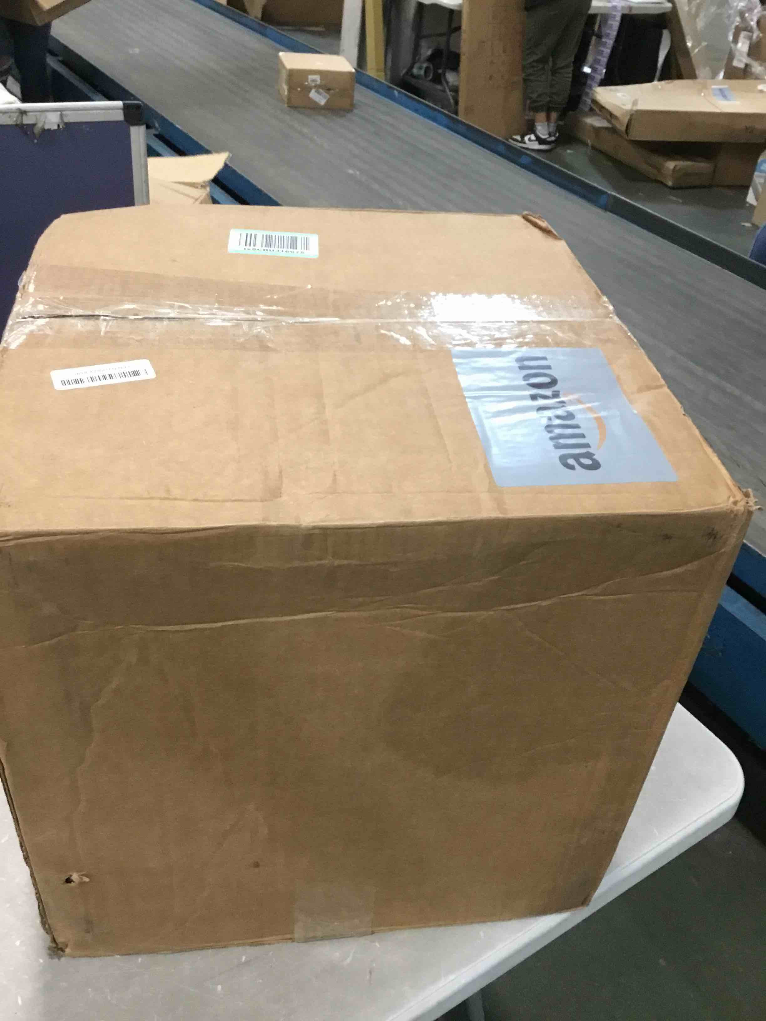 https://s3.amazonaws.com/lotting-images-prod/bidfta/PPE0519709_1728699785887.jpeg