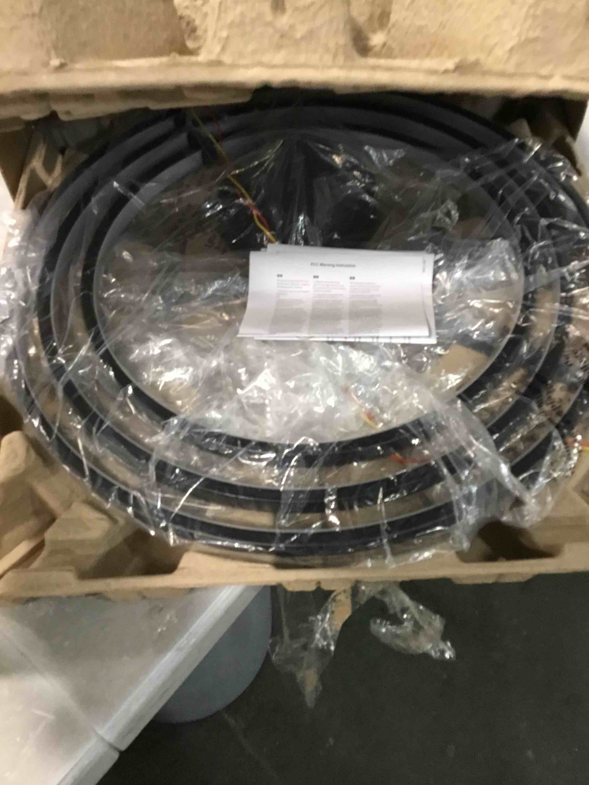 https://s3.amazonaws.com/lotting-images-prod/bidfta/PPE0519740_1728685836641.jpeg