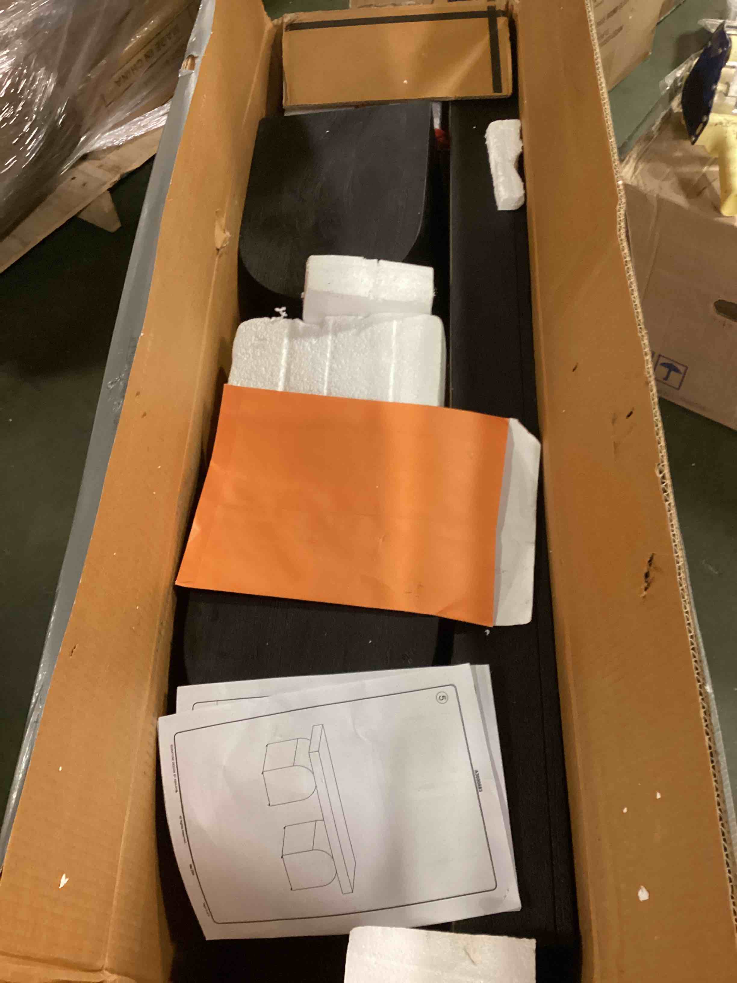 https://s3.amazonaws.com/lotting-images-prod/bidfta/PPE0544311_1732313872936.jpeg