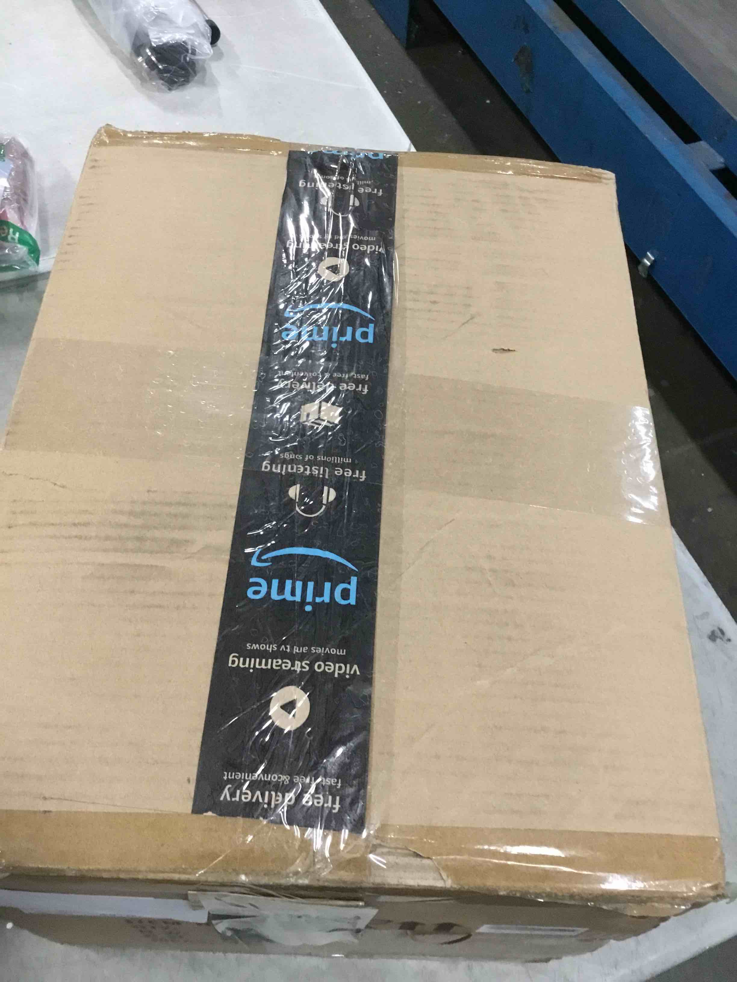 https://s3.amazonaws.com/lotting-images-prod/bidfta/PPE0544647_1732228433579.jpeg