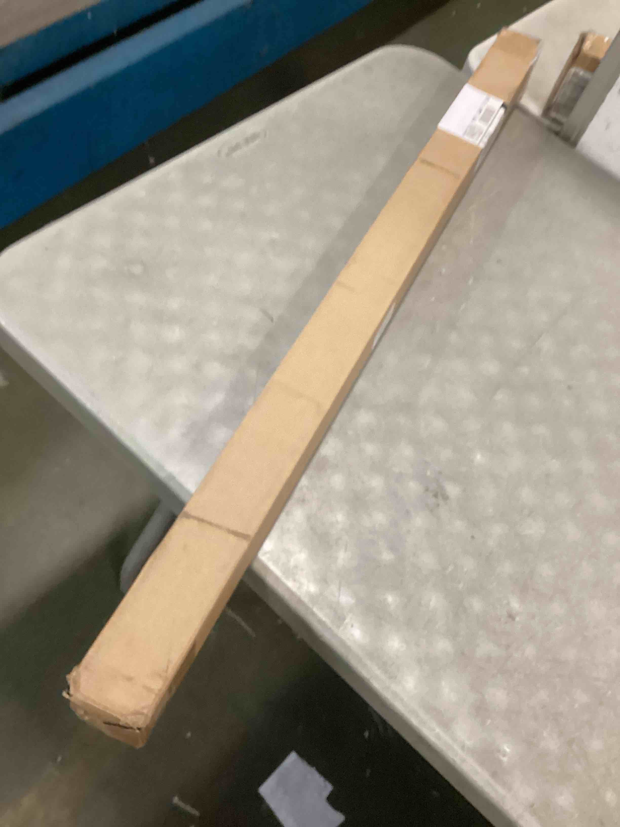 https://s3.amazonaws.com/lotting-images-prod/bidfta/PPE0545204_1731388149247.jpeg