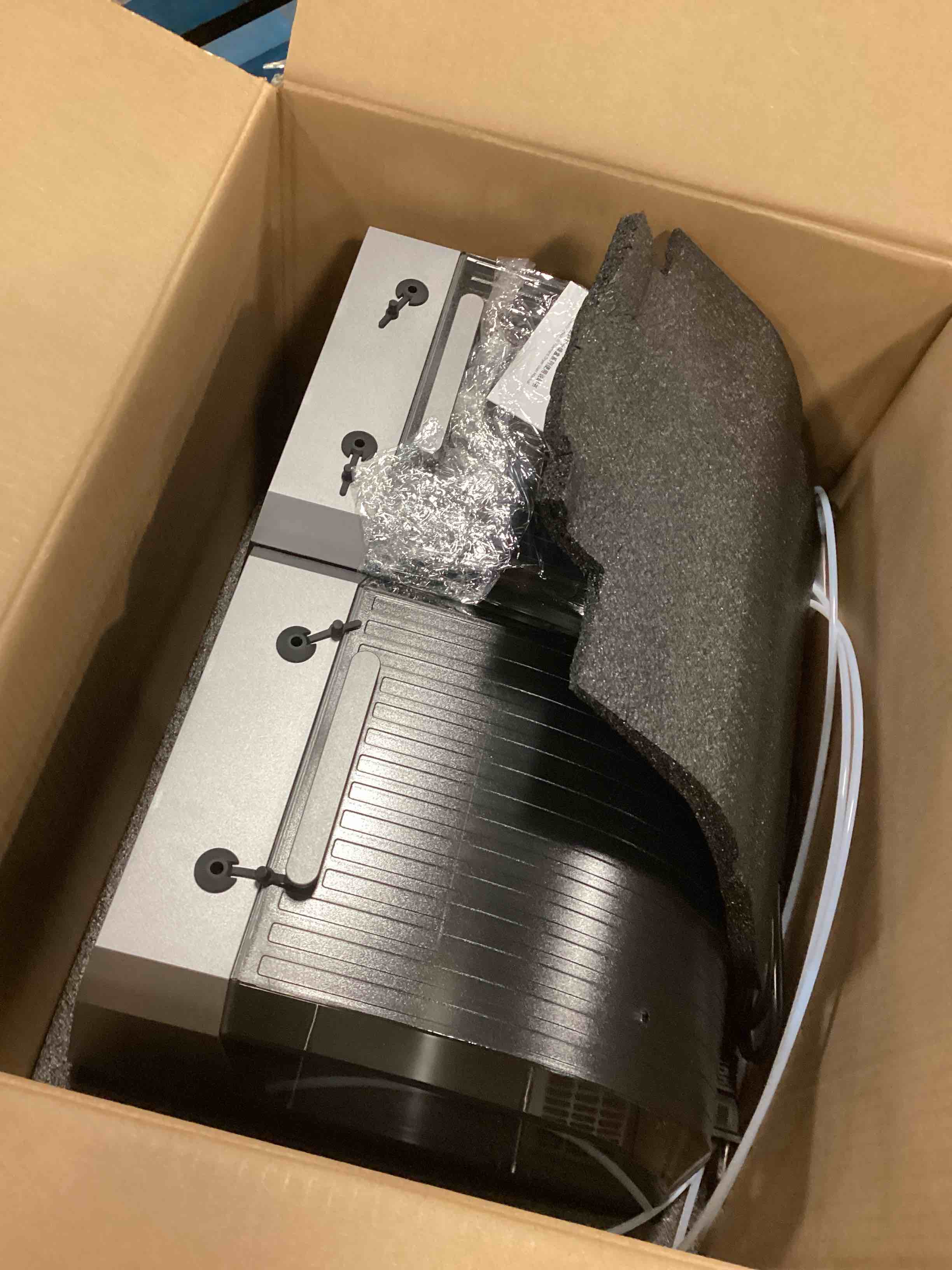 https://s3.amazonaws.com/lotting-images-prod/bidfta/PPE0545346_1731371158114.jpeg
