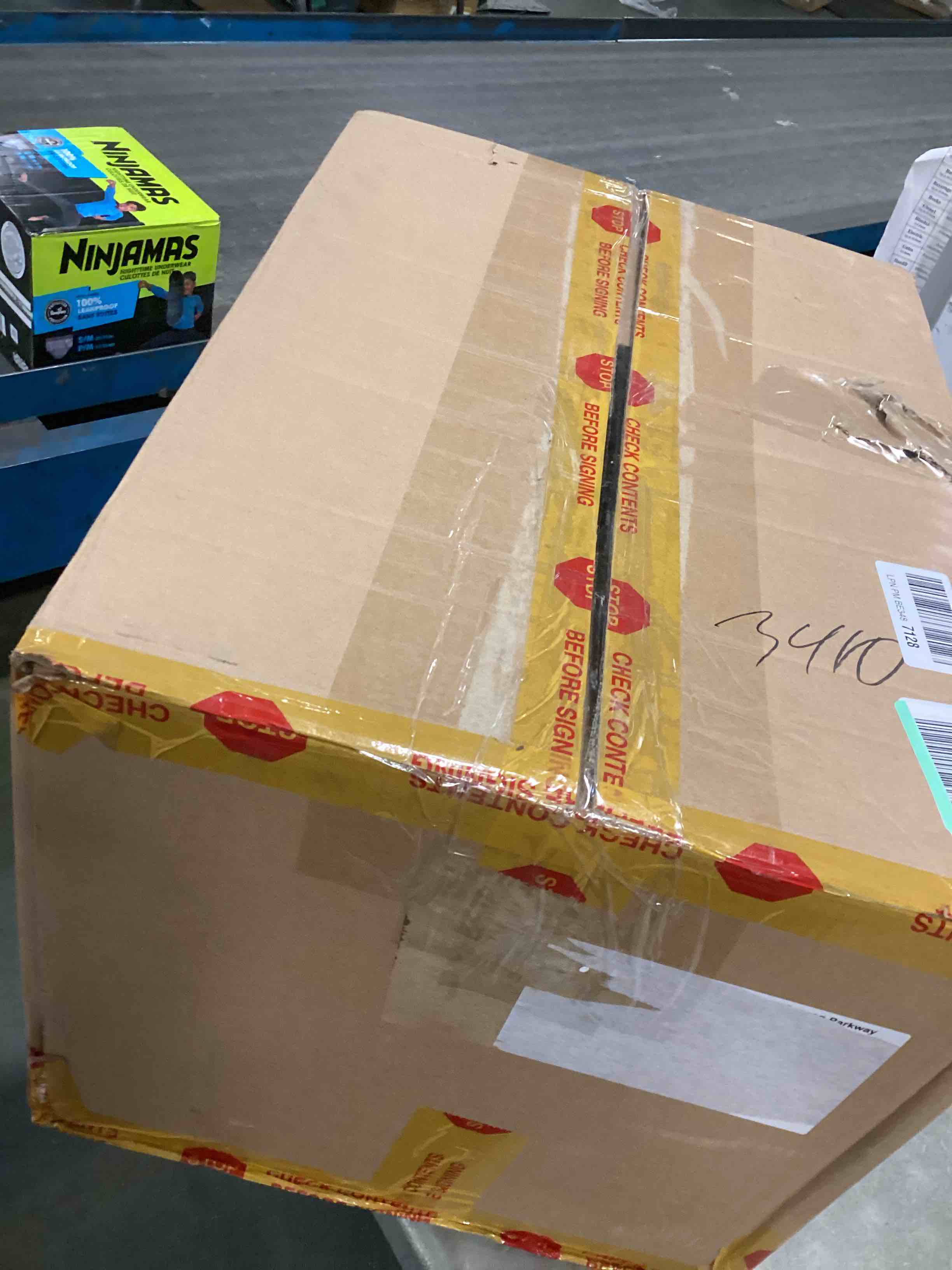 https://s3.amazonaws.com/lotting-images-prod/bidfta/PPE0545359_1731368985324.jpeg