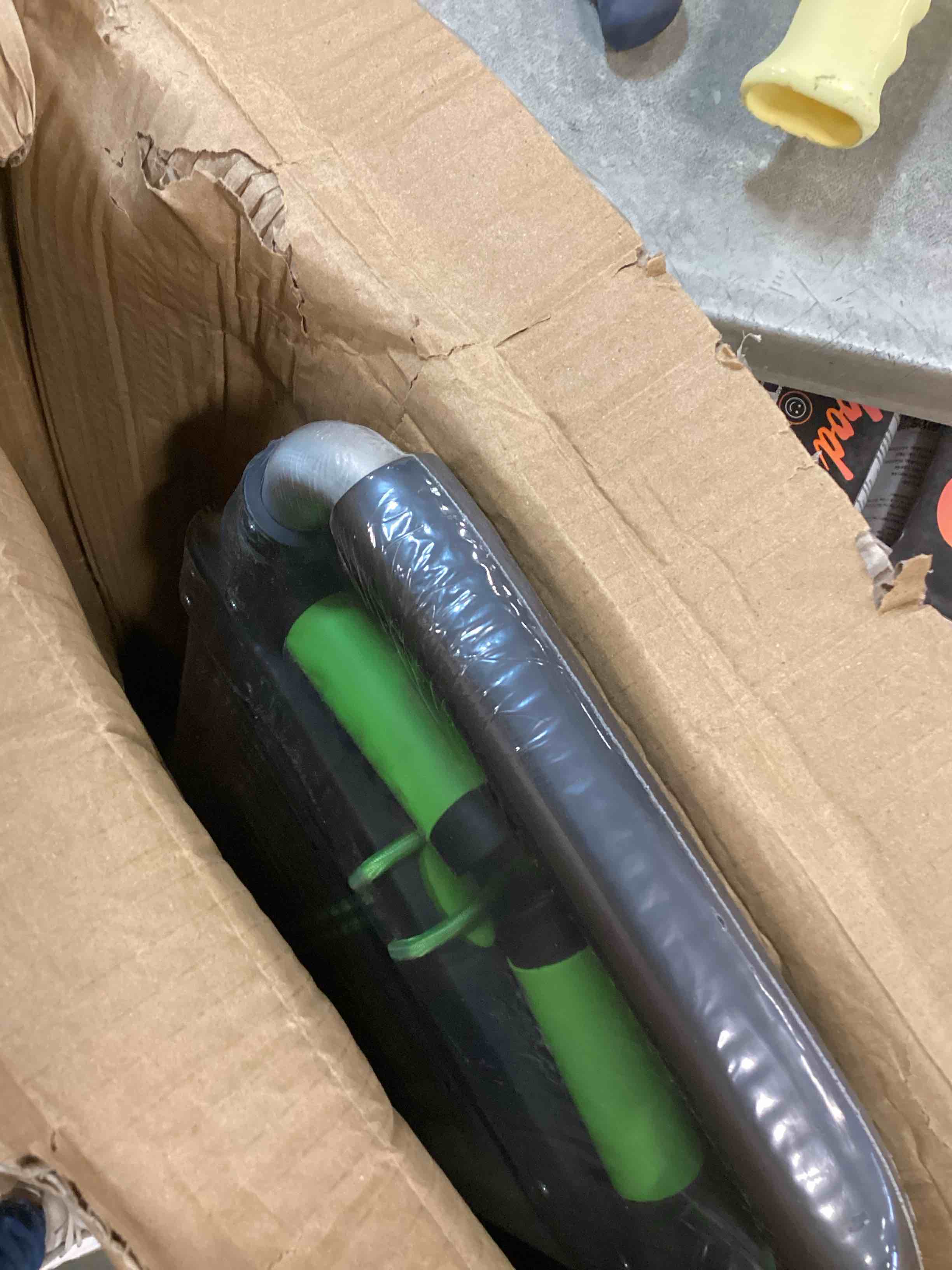 https://s3.amazonaws.com/lotting-images-prod/bidfta/PPE0546032_1732045358572.jpeg