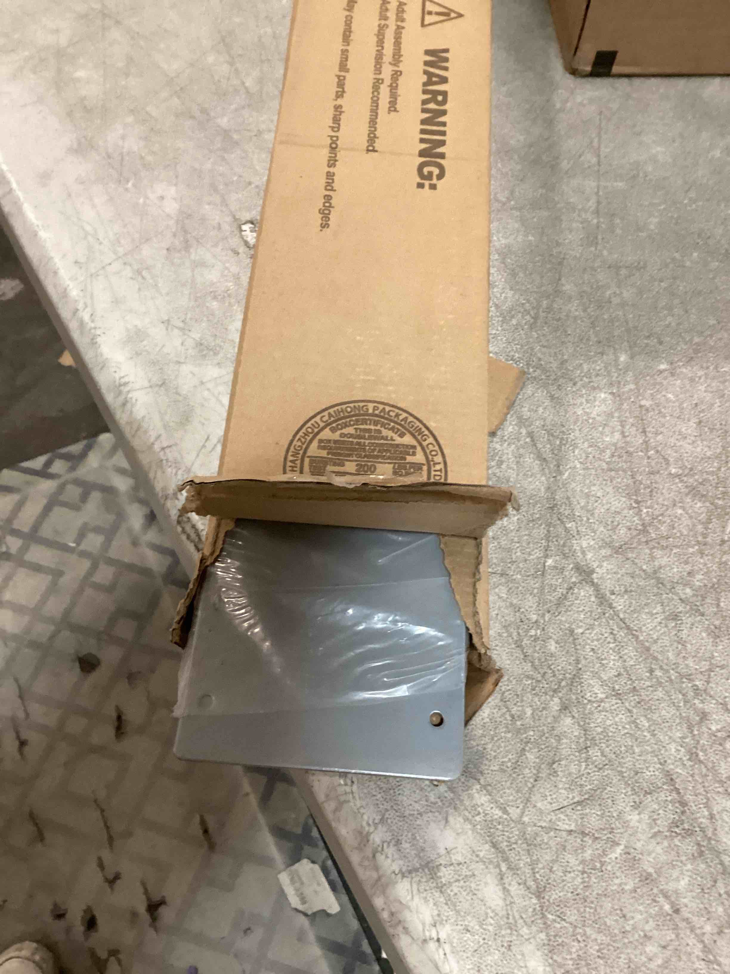 https://s3.amazonaws.com/lotting-images-prod/bidfta/PPE0546306_1731956403028.jpeg