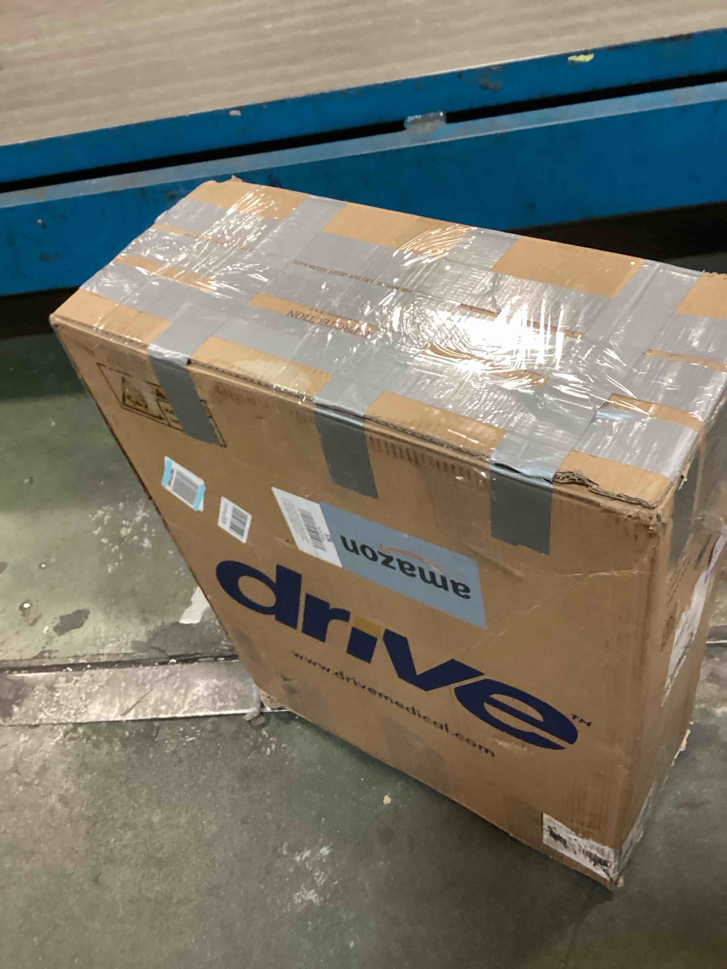 https://s3.amazonaws.com/lotting-images-prod/bidfta/PPE0546384_1731935458638.jpeg