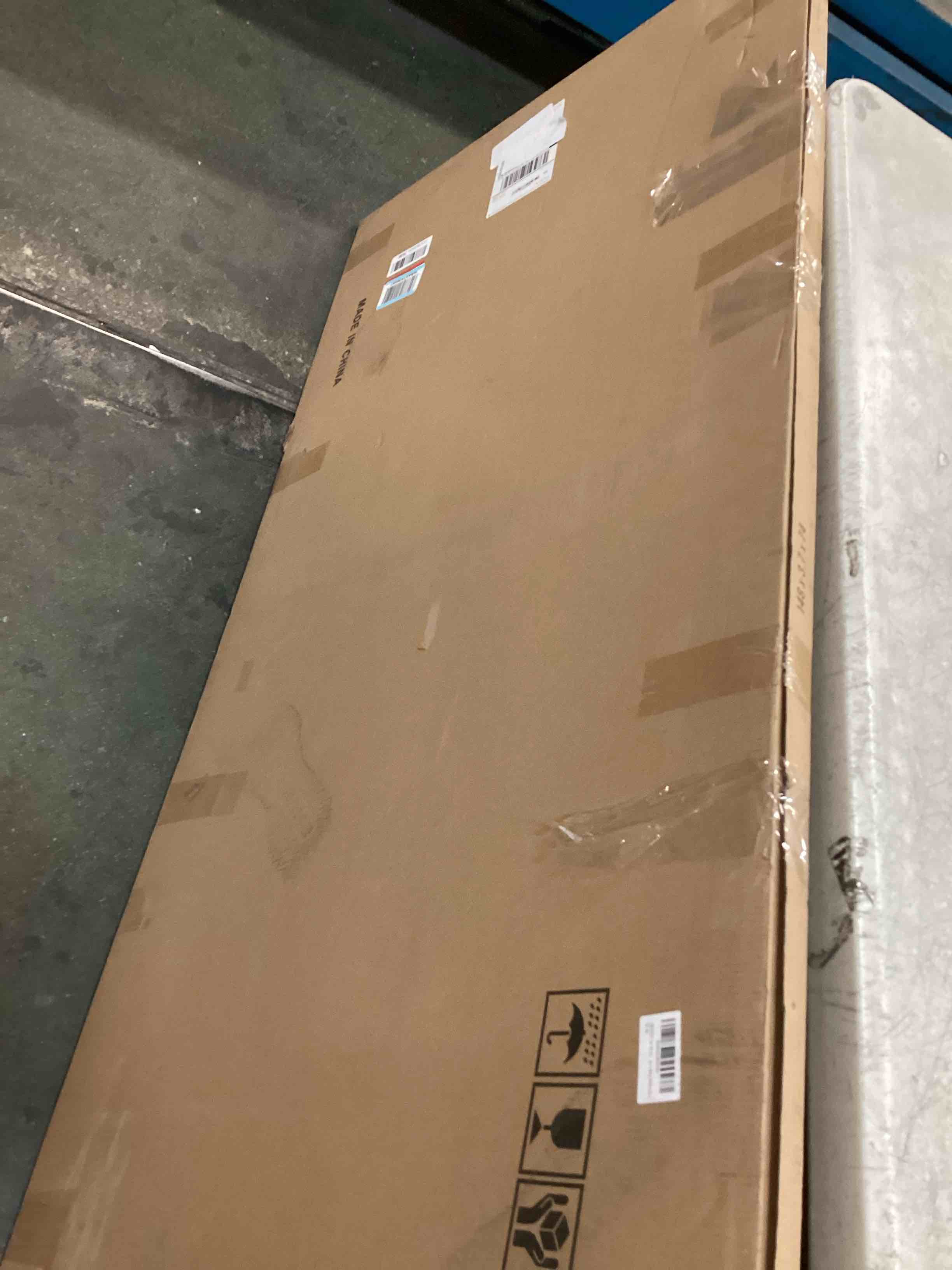 https://s3.amazonaws.com/lotting-images-prod/bidfta/PPE0546419_1731940904573.jpeg