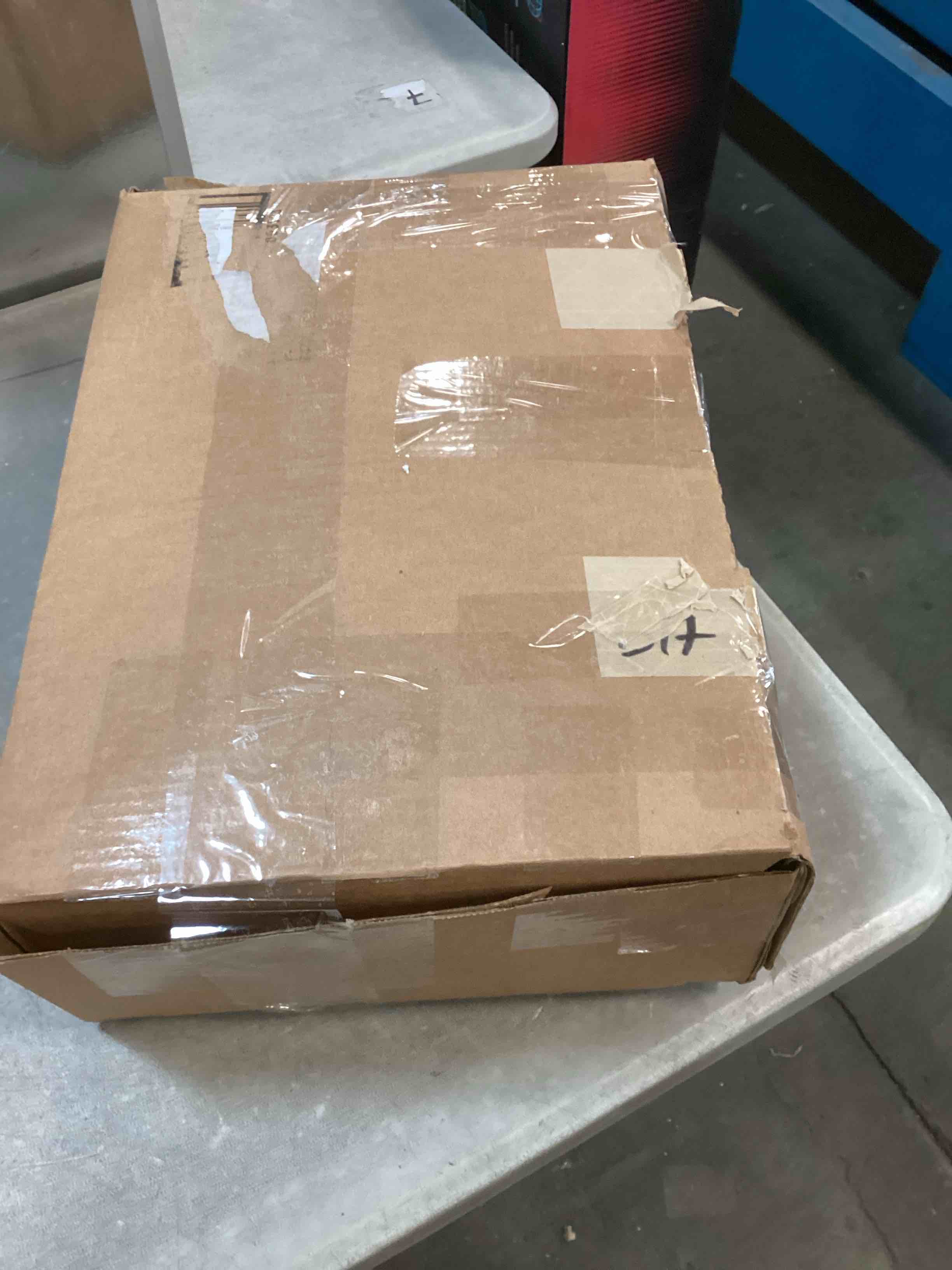 https://s3.amazonaws.com/lotting-images-prod/bidfta/PPE0546617_1731505394516.jpeg