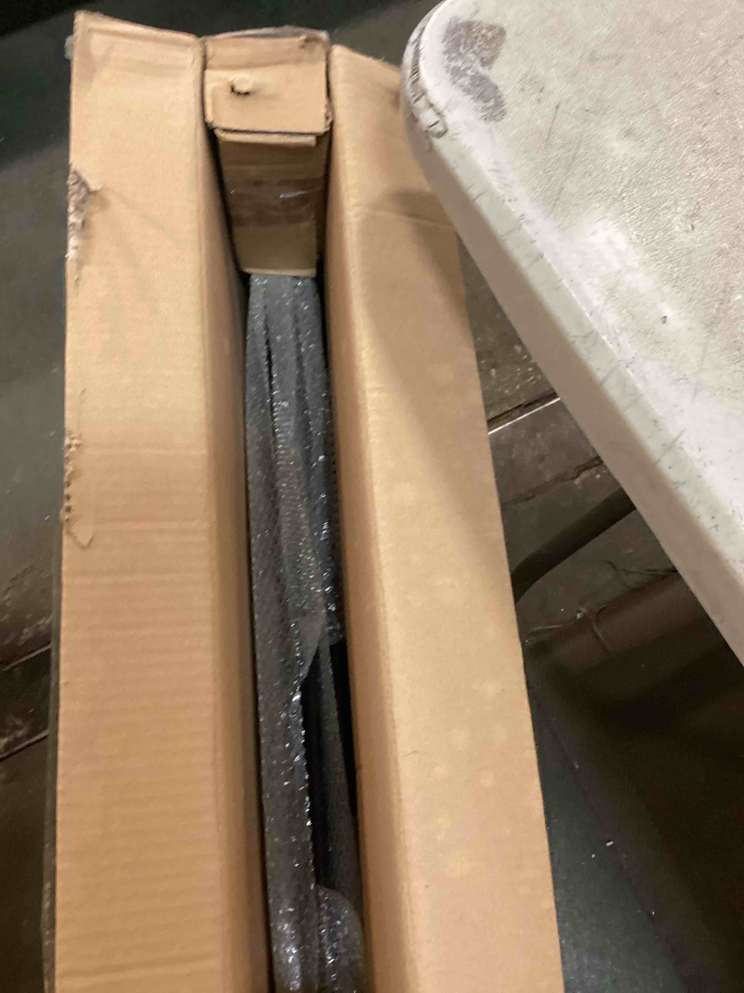 https://s3.amazonaws.com/lotting-images-prod/bidfta/PPE0546664_1731443146538.jpeg