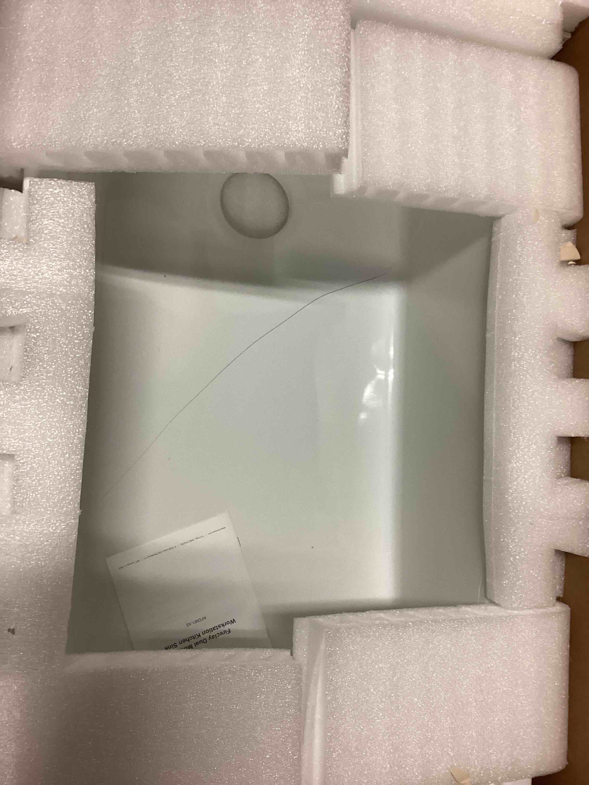https://s3.amazonaws.com/lotting-images-prod/bidfta/PPE0547187_1730922436094.jpeg