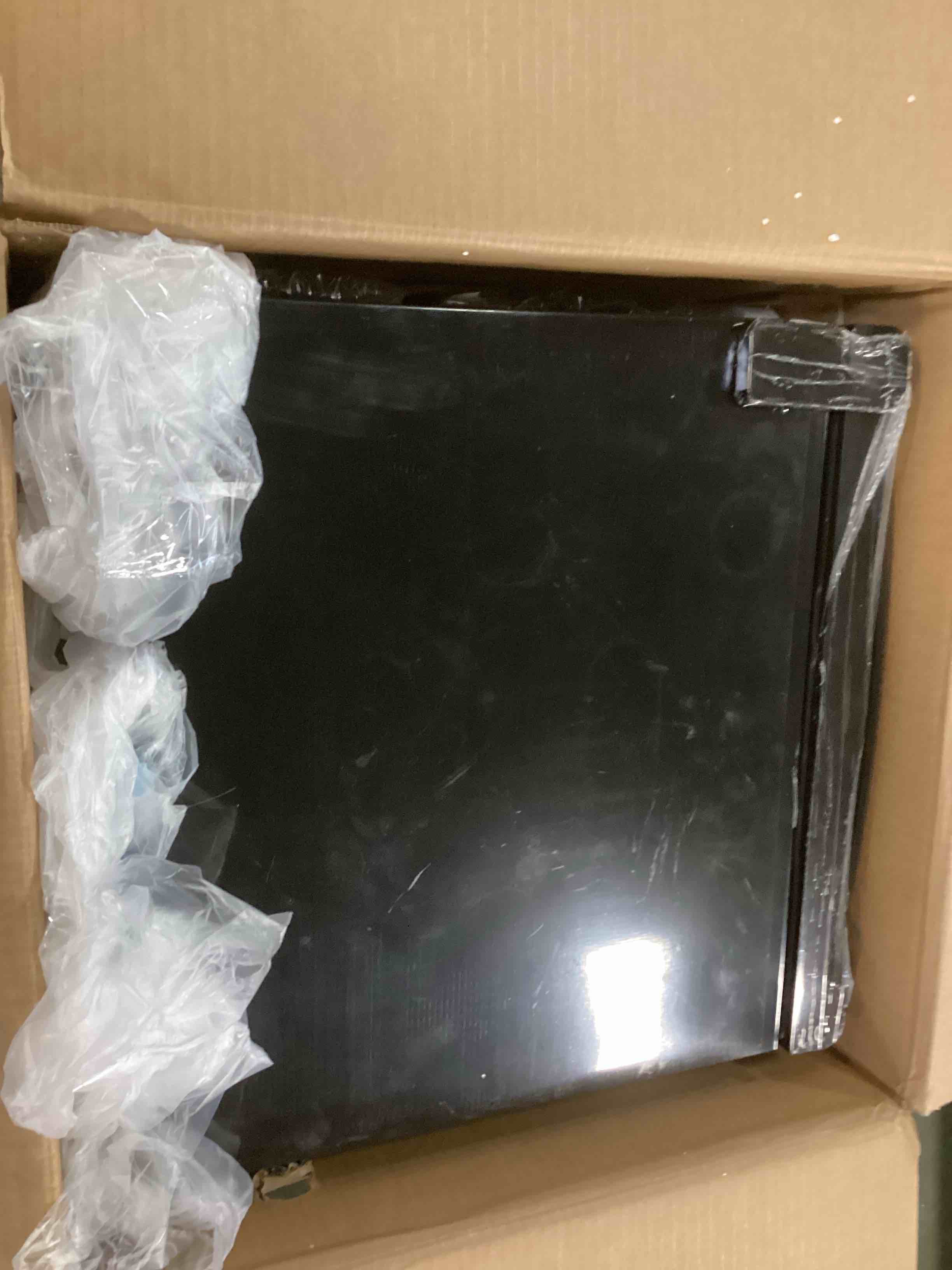 https://s3.amazonaws.com/lotting-images-prod/bidfta/PPE0547241_1730903887706.jpeg