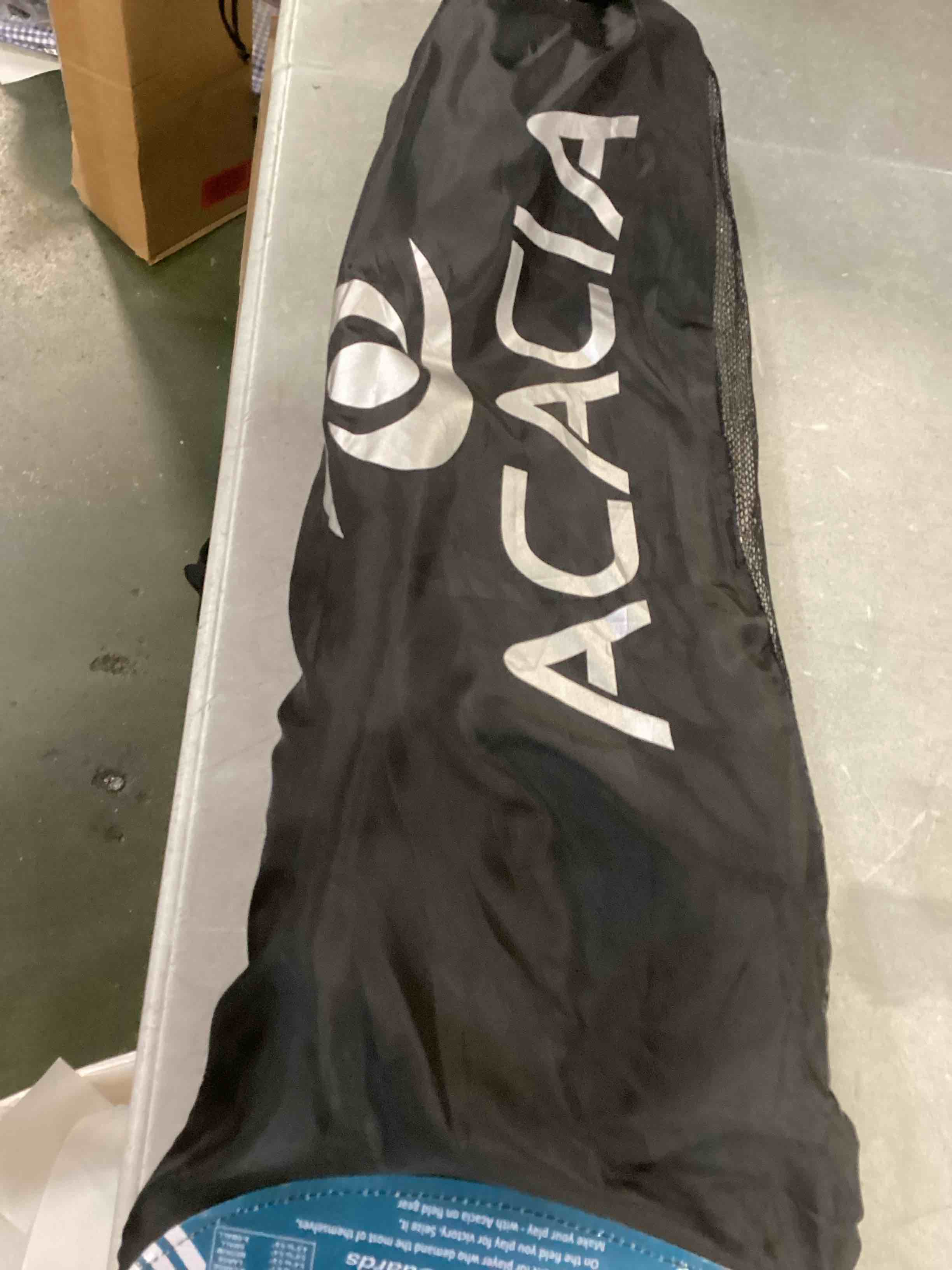 https://s3.amazonaws.com/lotting-images-prod/bidfta/PPE0547399_1730749117468.jpeg
