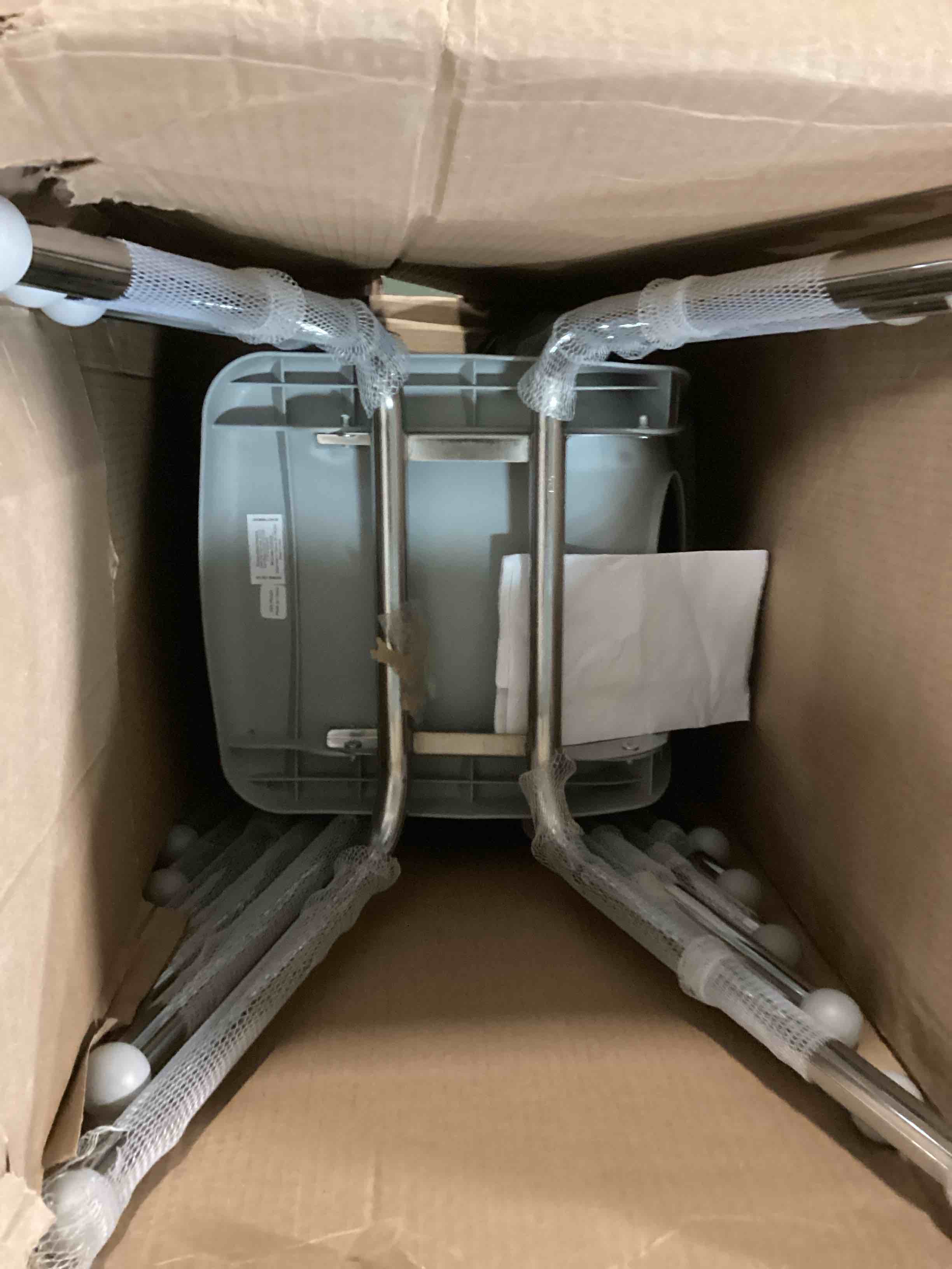 https://s3.amazonaws.com/lotting-images-prod/bidfta/PPE0547865_1730402542248.jpeg