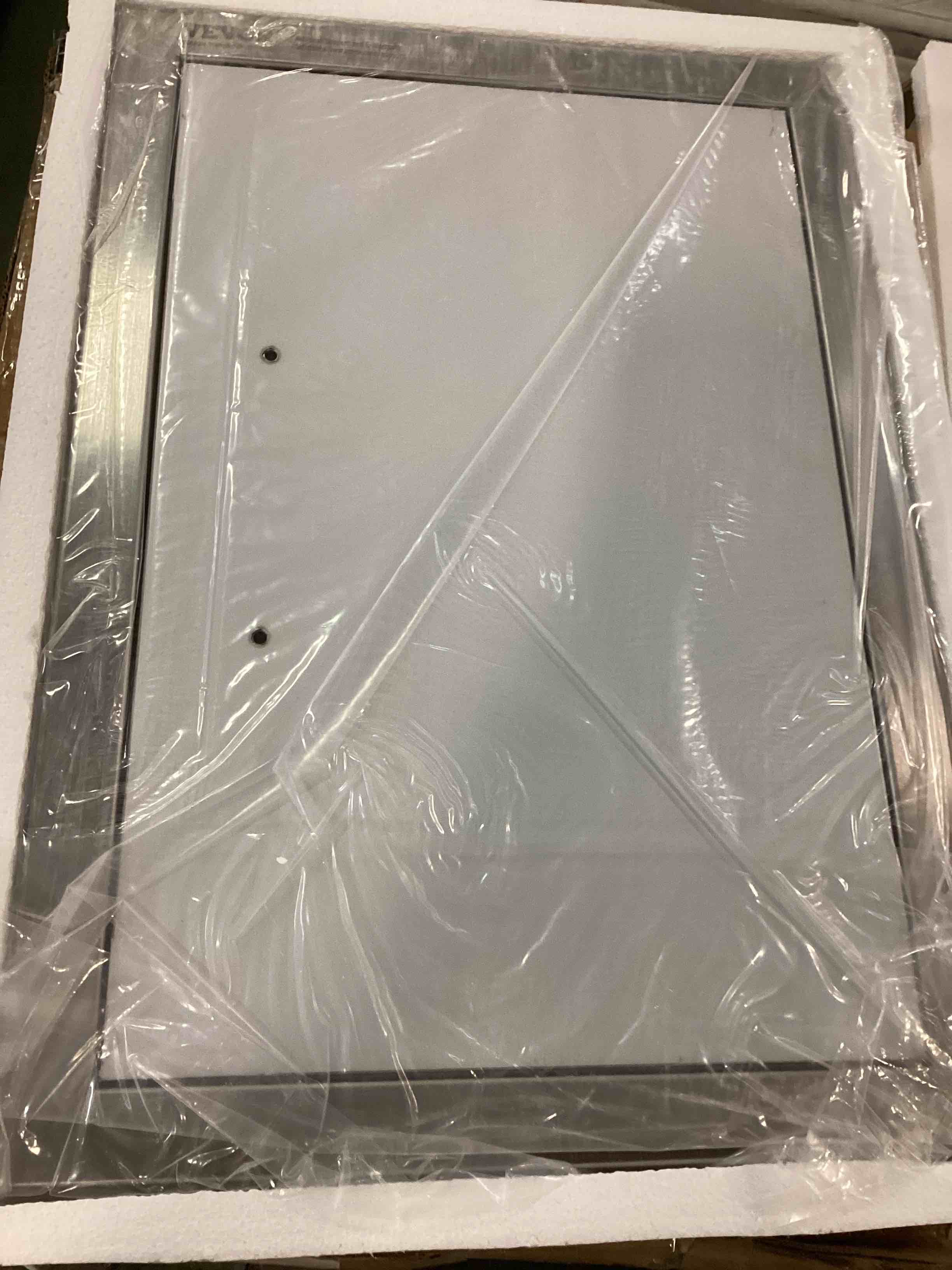 https://s3.amazonaws.com/lotting-images-prod/bidfta/PPE0547950_1730391015698.jpeg