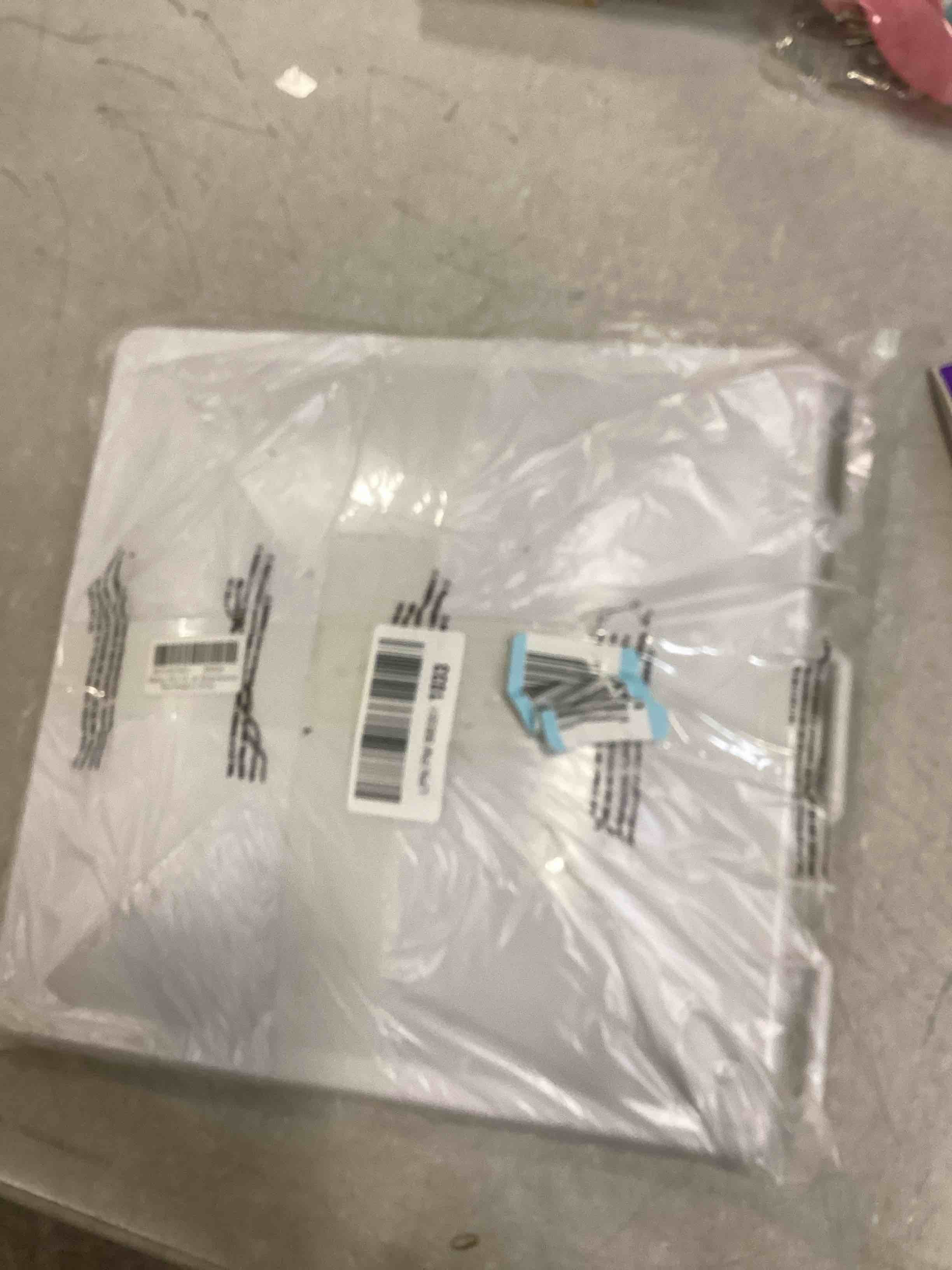 https://s3.amazonaws.com/lotting-images-prod/bidfta/PPE0550869_1731948314230.jpeg