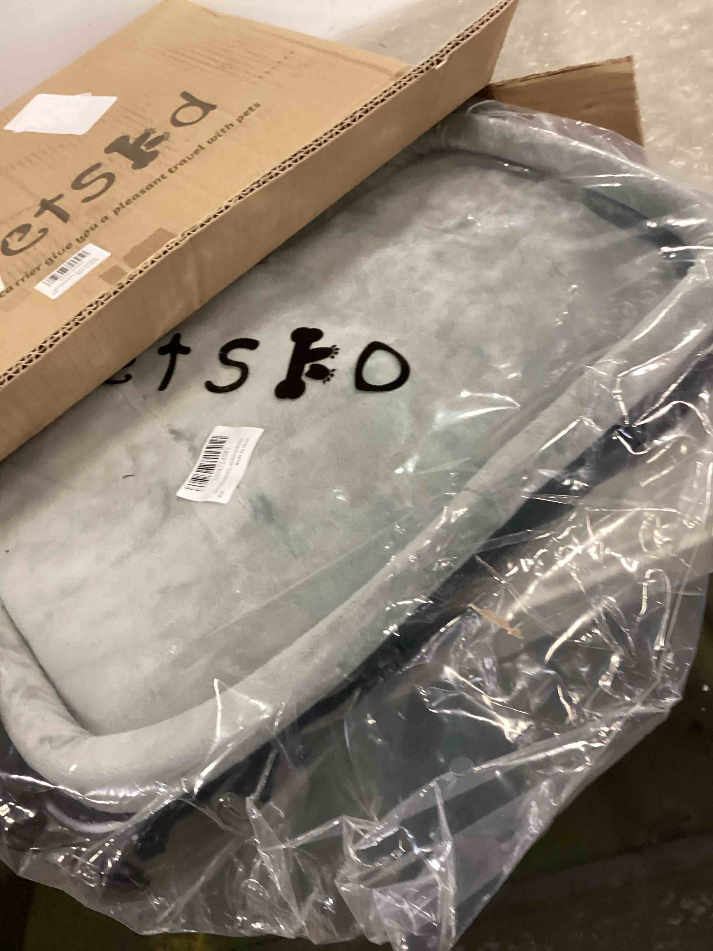 https://s3.amazonaws.com/lotting-images-prod/bidfta/PPE0551078_1731681175310.jpeg