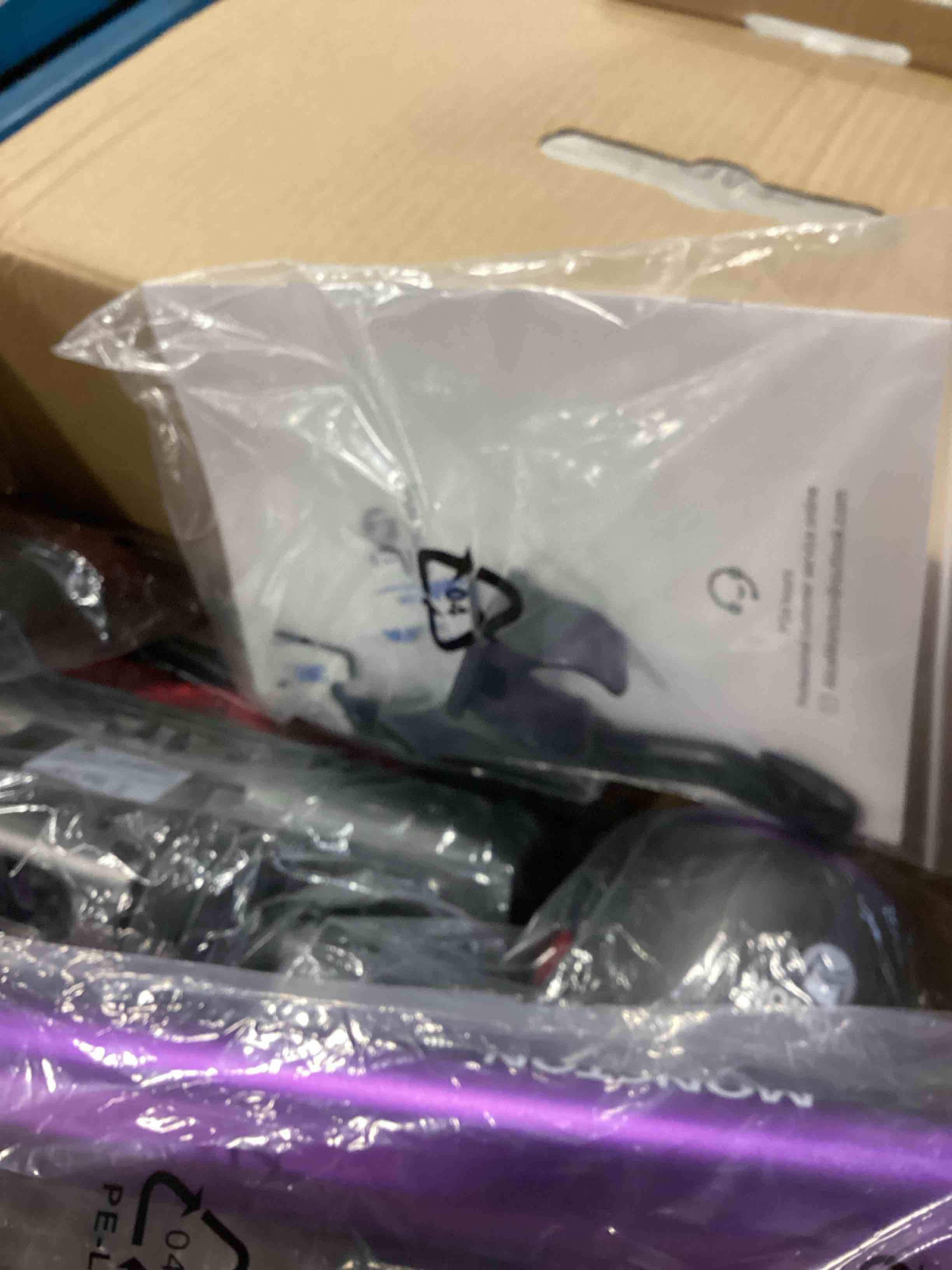 https://s3.amazonaws.com/lotting-images-prod/bidfta/PPE0551176_1731610873045.jpeg