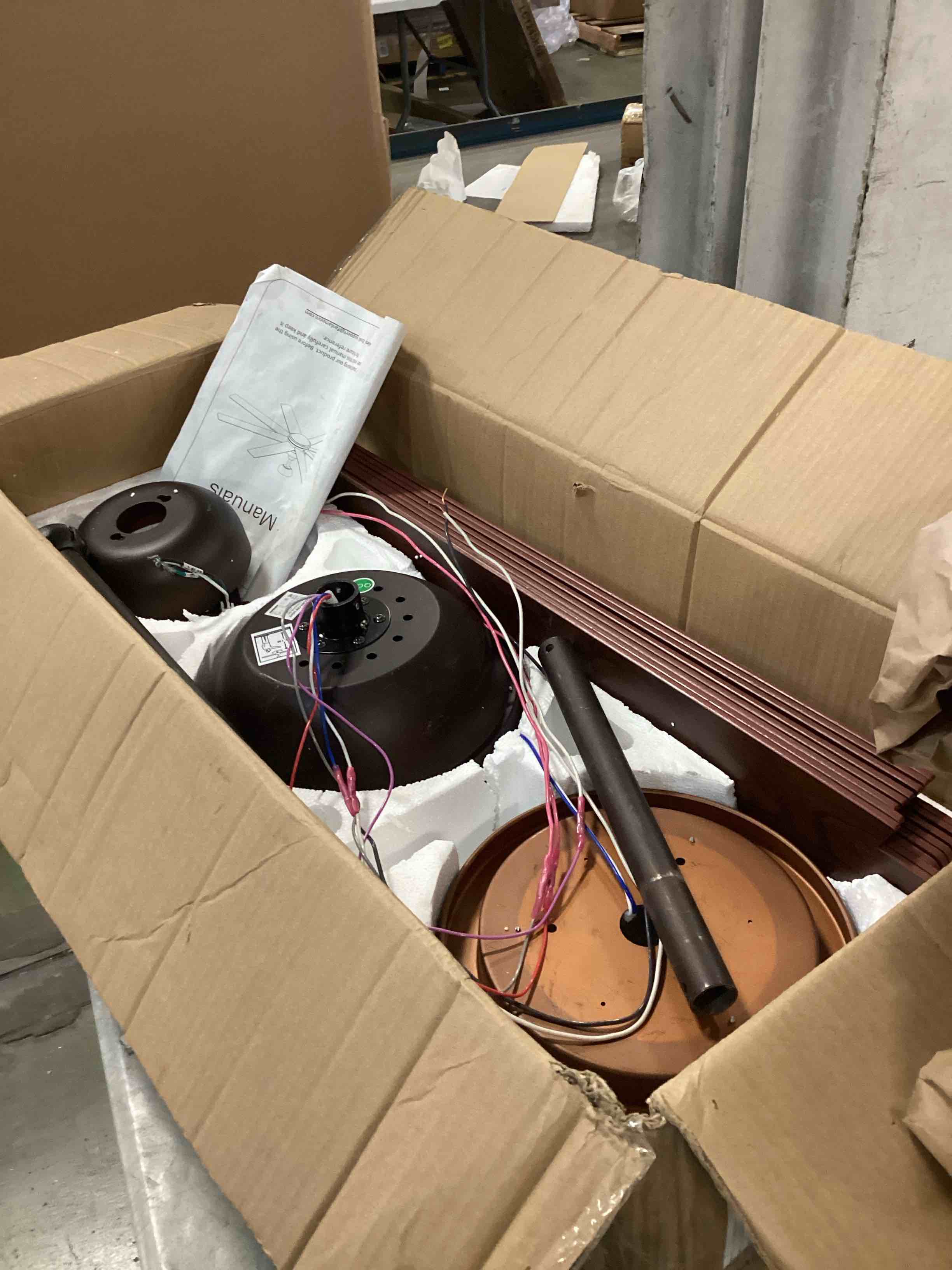 https://s3.amazonaws.com/lotting-images-prod/bidfta/PPE0551328_1731440346518.jpeg
