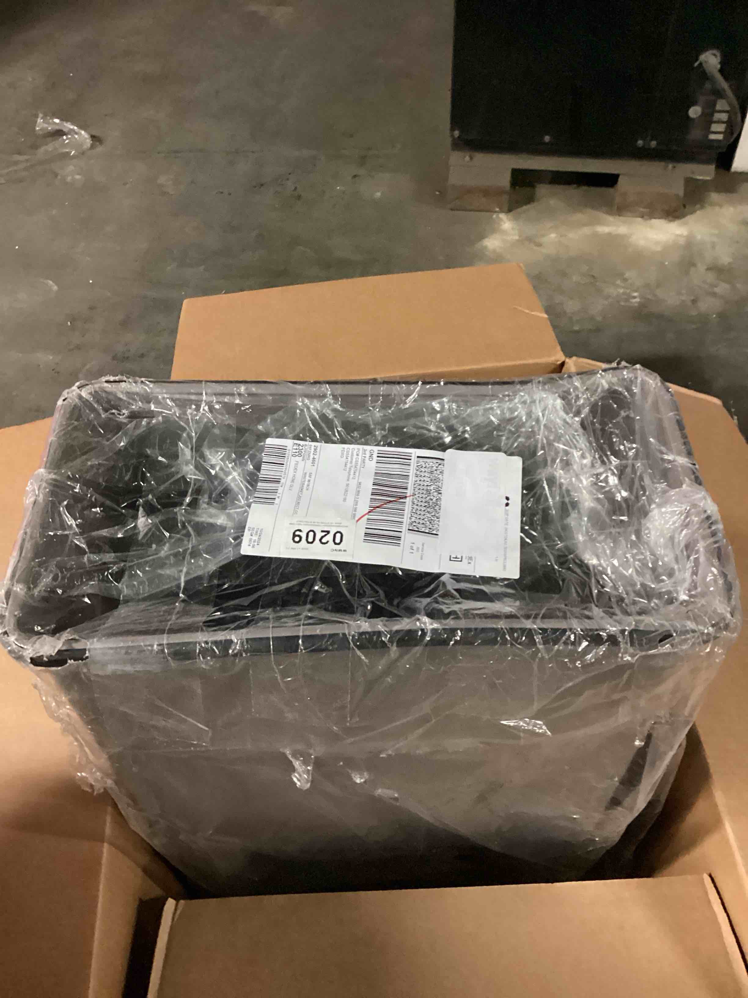 https://s3.amazonaws.com/lotting-images-prod/bidfta/PPE0551582_1730921251097.jpeg