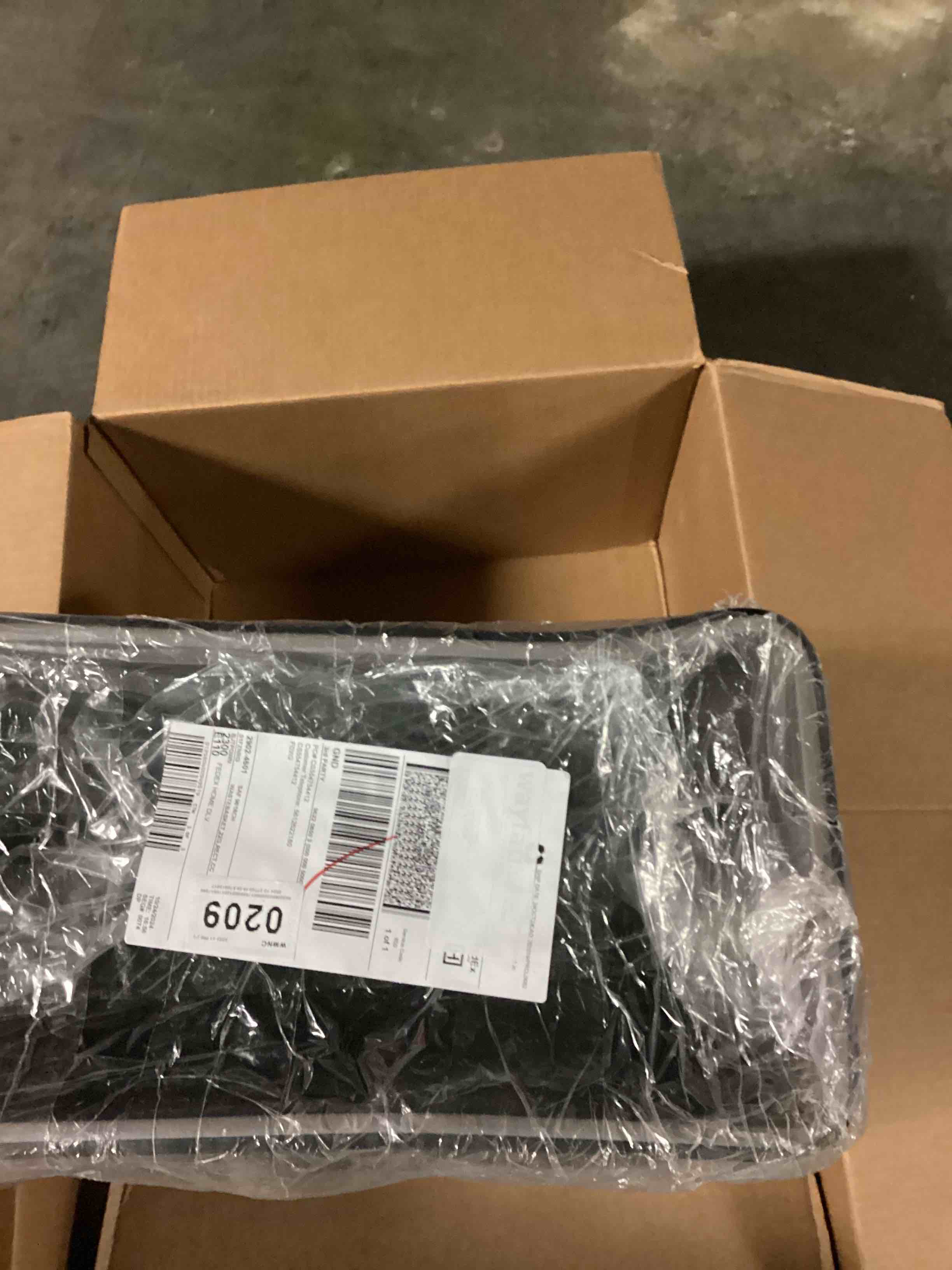 https://s3.amazonaws.com/lotting-images-prod/bidfta/PPE0551582_1730921253203.jpeg