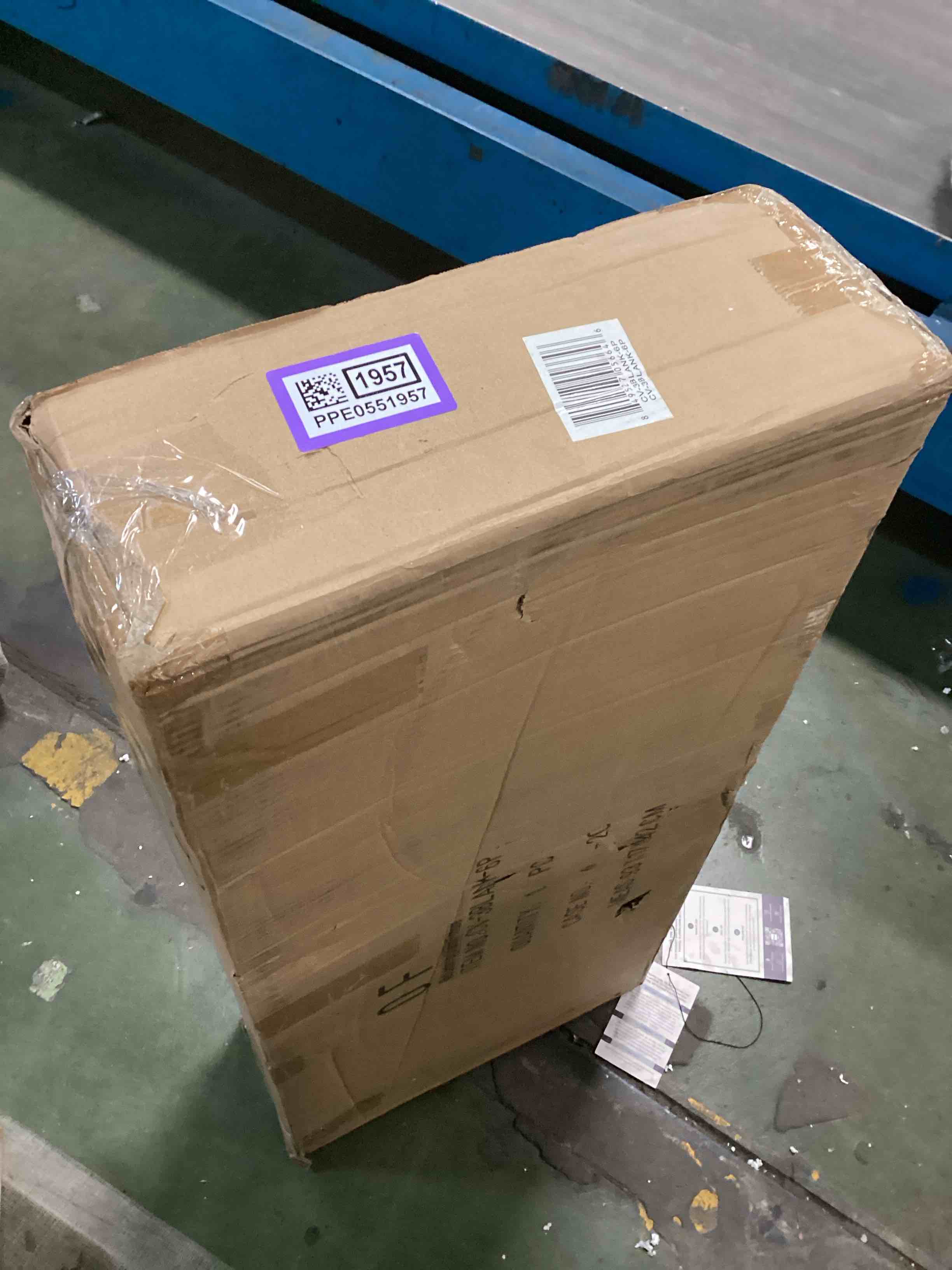 https://s3.amazonaws.com/lotting-images-prod/bidfta/PPE0551957_1729857105362.jpeg